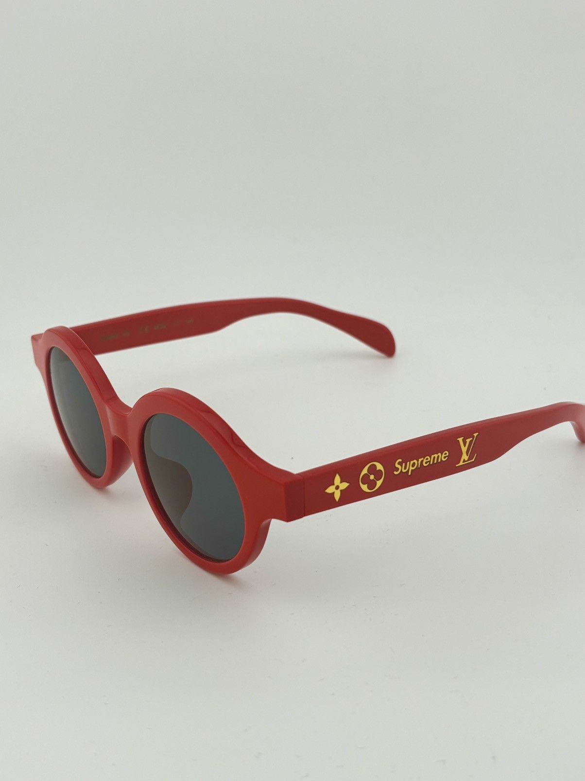 Louis Vuitton × Supreme LOUIS VUITTON X SUPREME DOWNTOWN ROUND SUNGLASSES Size ONE SIZE - 3 Thumbnail