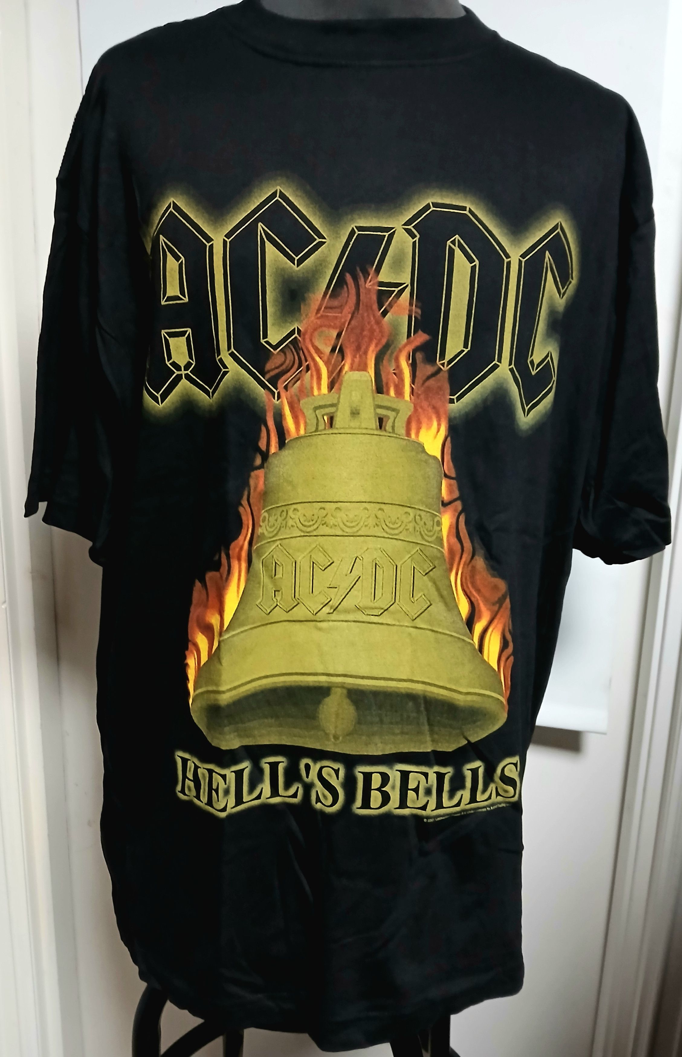 Band Tees AC/DC HELL'S BELLS WORLD TOUR 00-01 XL Size US XL / EU 56 / 4 - 1 Thumbnail