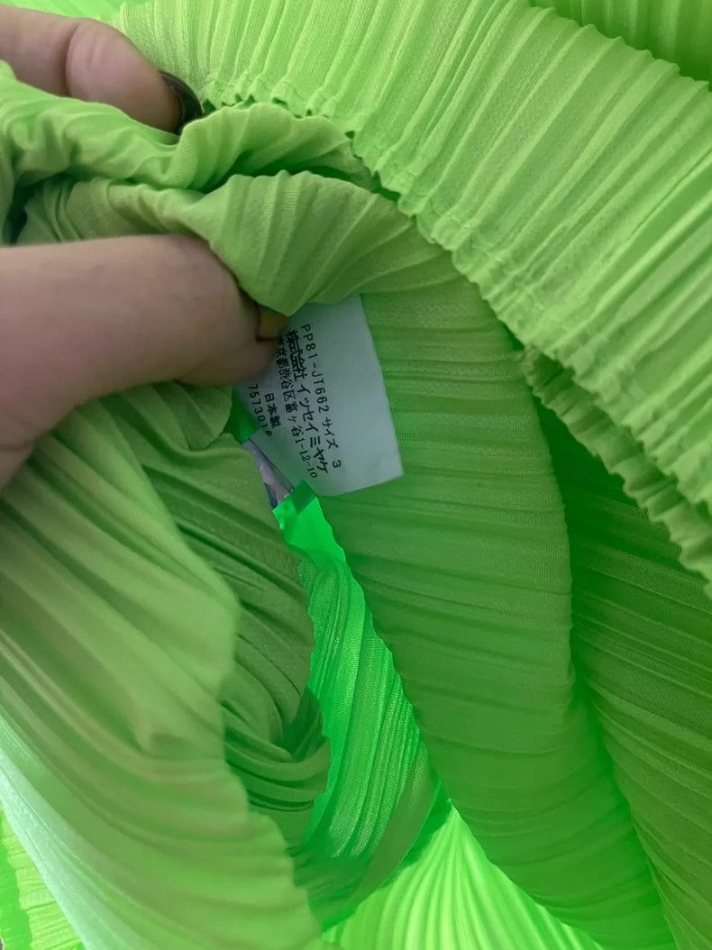 Issey Miyake Issey Miyake size:3 Green pleated kelp top Size S / US 4 / IT 40 - 4 Thumbnail