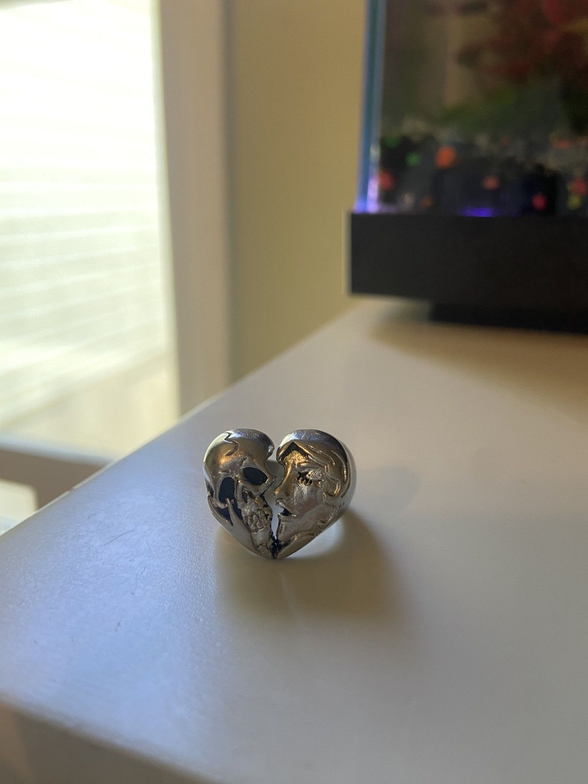 Other Broken heart Skull ring Size 26 - 1 Thumbnail