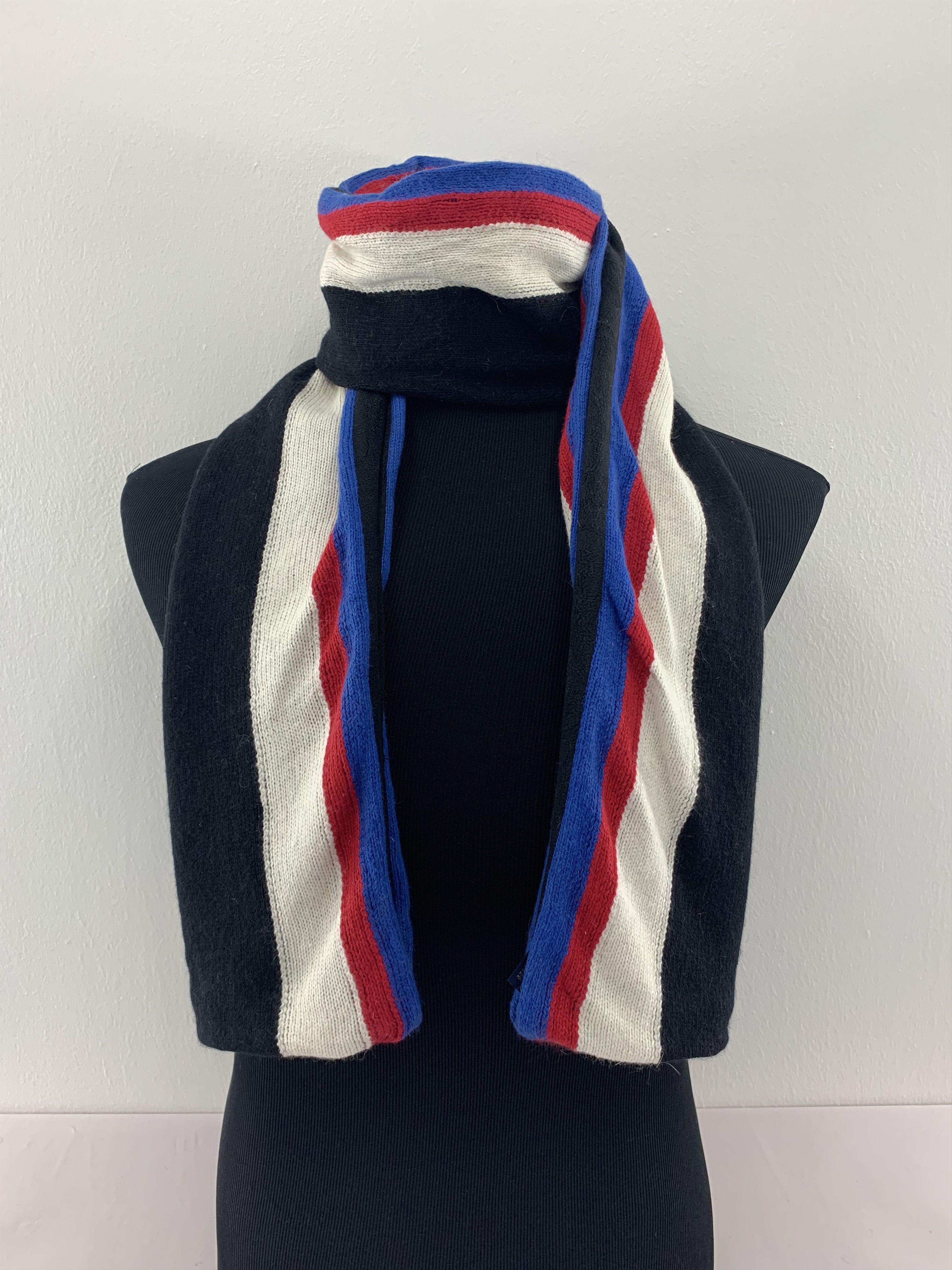 Tommy Hilfiger Tommy Hilfiger Scarf Wool Muffler Neck Wrap BL4258 Size ONE SIZE - 1 Thumbnail