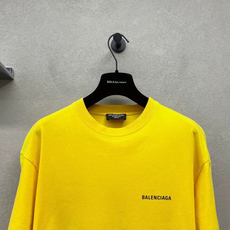 Balenciaga Balenciaga Logo Printed Yellow Short Sleeve Size XXS Size US XXS / EU 40 - 5 Thumbnail