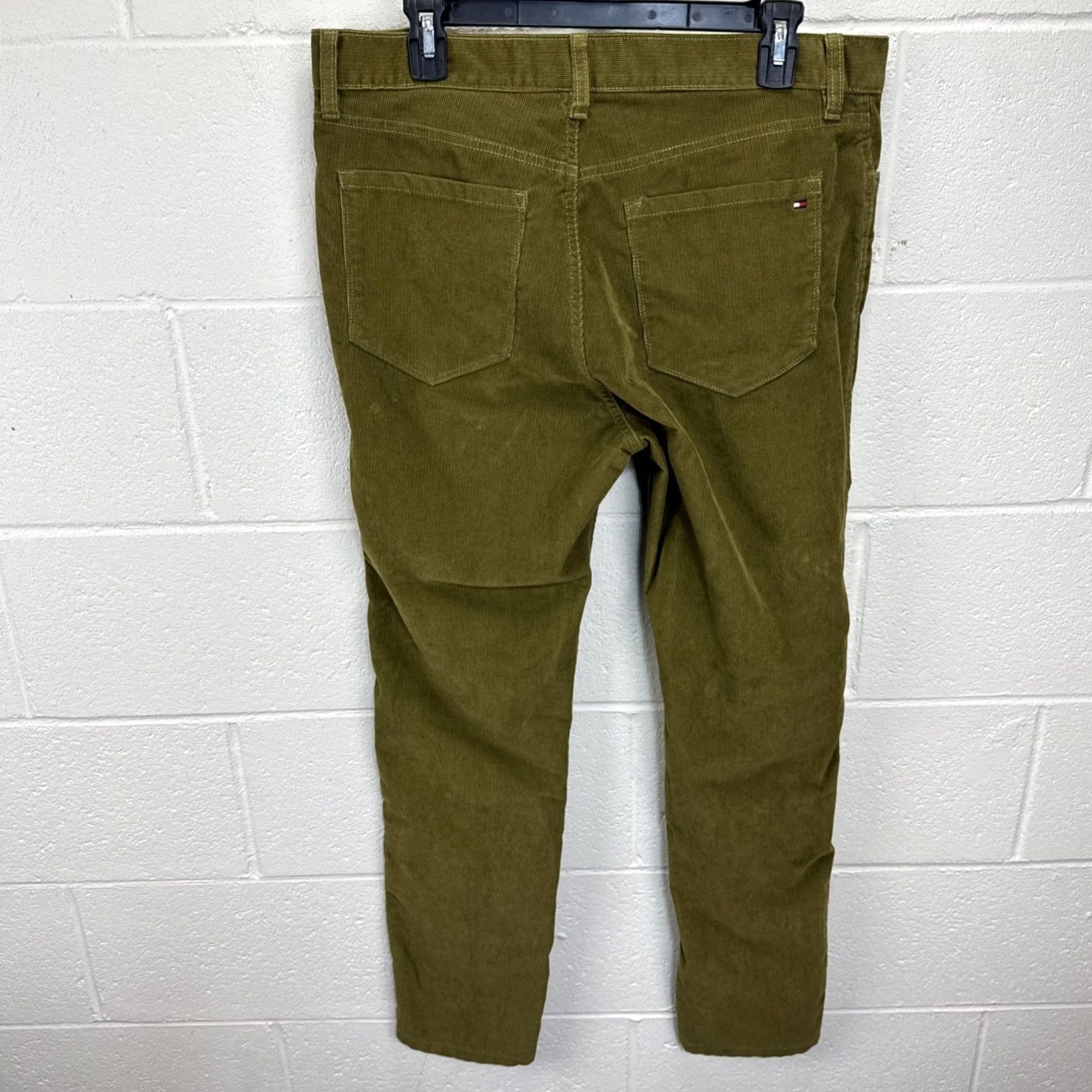 Tommy Hilfiger VINTAGE Tommy Hilfiger Corduroy Pants Mens 34x32 Olive Green Pants Straight Tapered Size US 34 / EU 50 - 7 Thumbnail