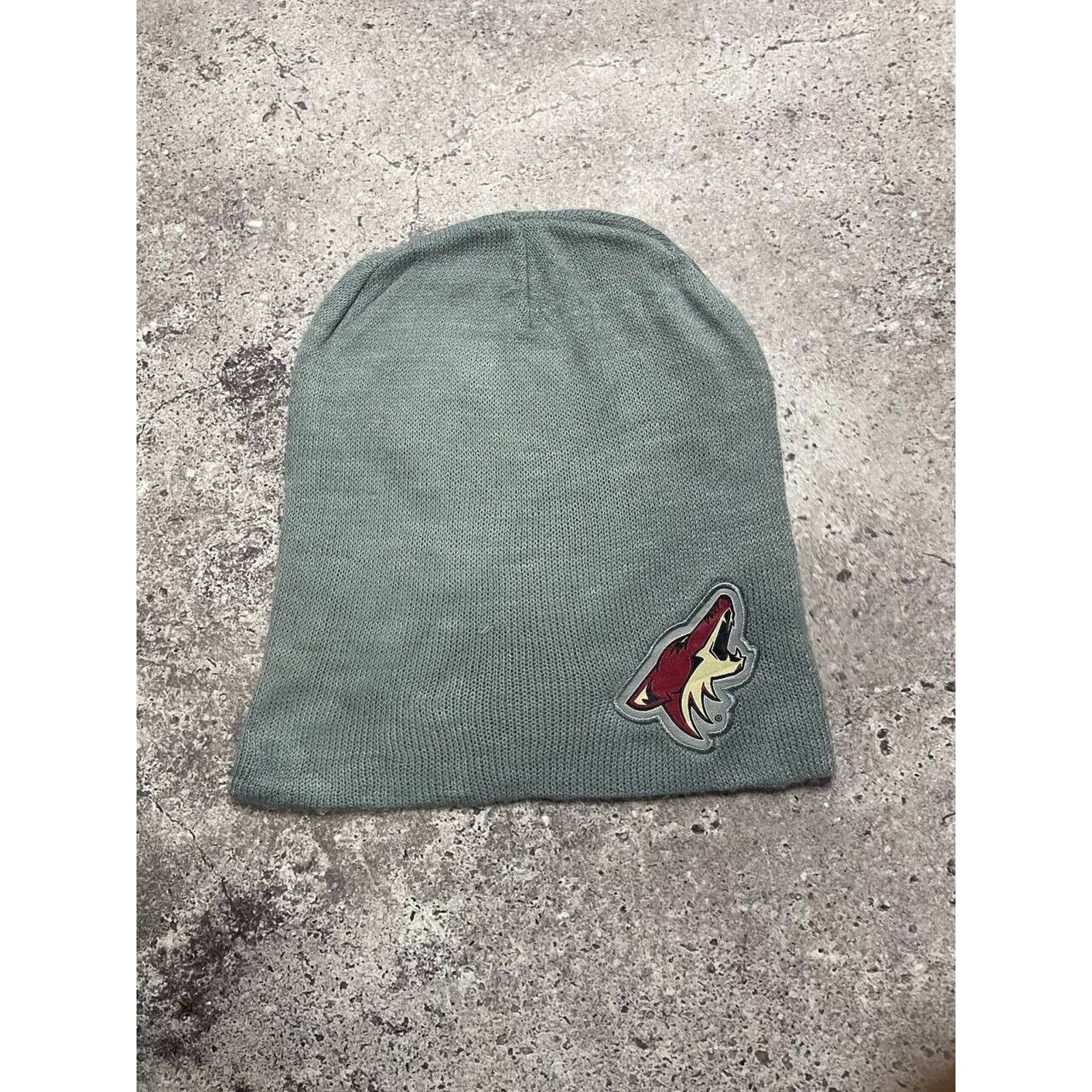 NHL × Vintage Vintage Arizona Coyotes Gray NHL Beanie Hat One Size Acrylic Size ONE SIZE - 1 Thumbnail