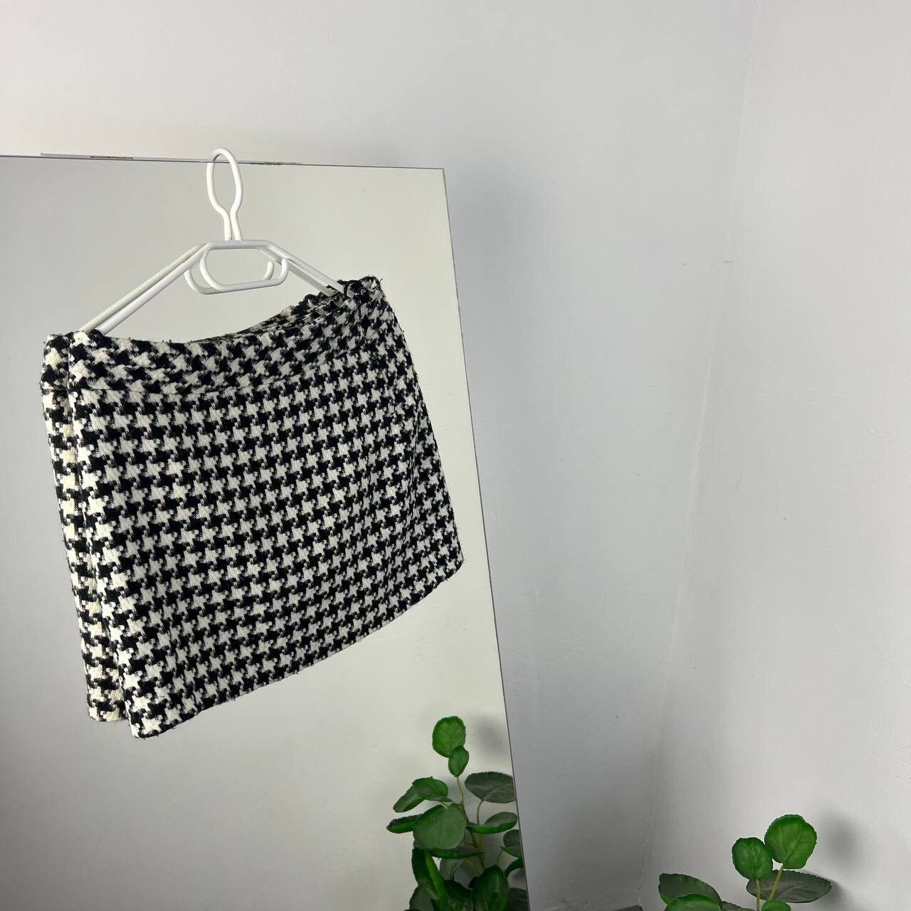 Vintage Mini Skirt Y2k Style Size 28" / US 6 / IT 42 - 1 Thumbnail