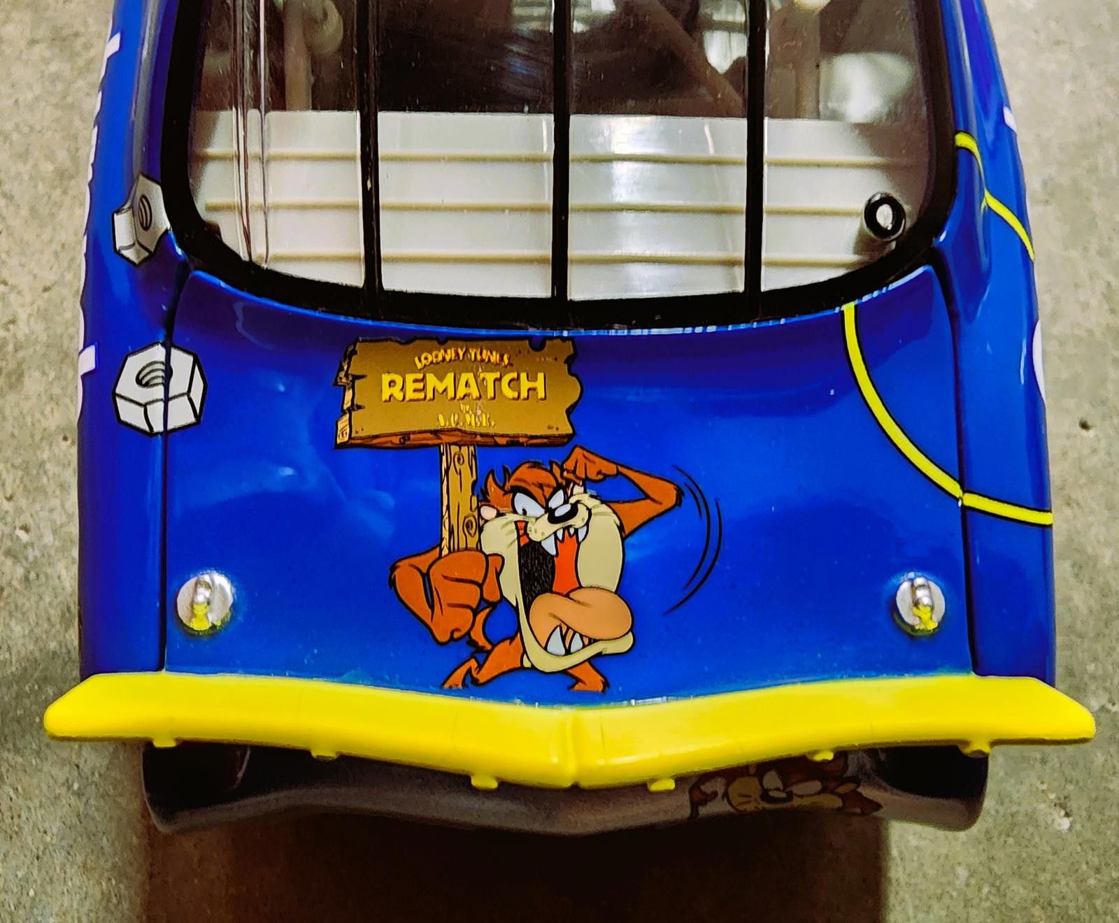 Other Kevin Harvick #29 GM Looney Tunes 2002 Monte Carlo die cast Size ONE SIZE - 8 Thumbnail