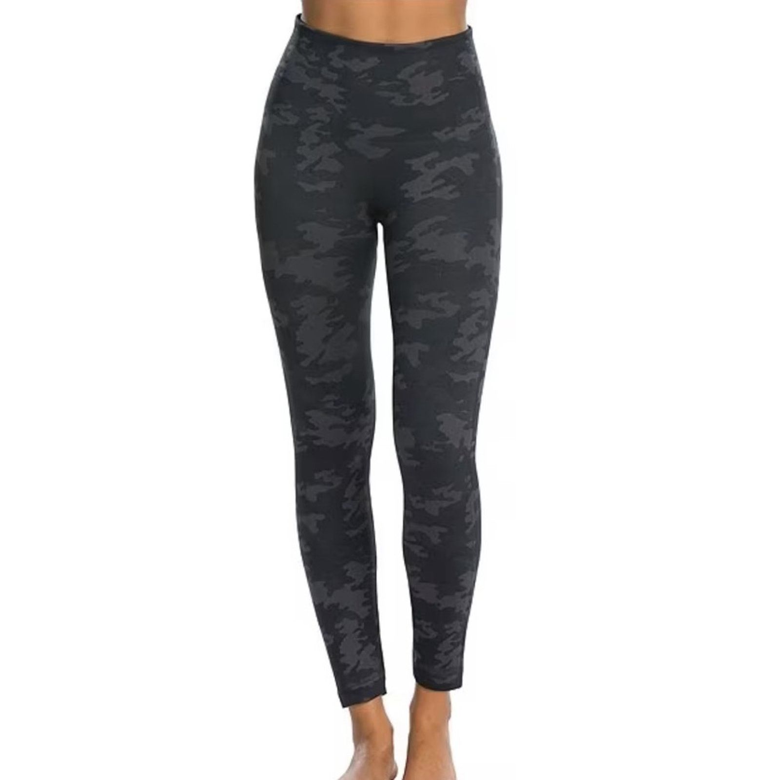 Spanx Spanx Seamless Dark Green Camo Leggings Medium, MSRP $68 Size 30" / US 8 / IT 44 - 4 Thumbnail