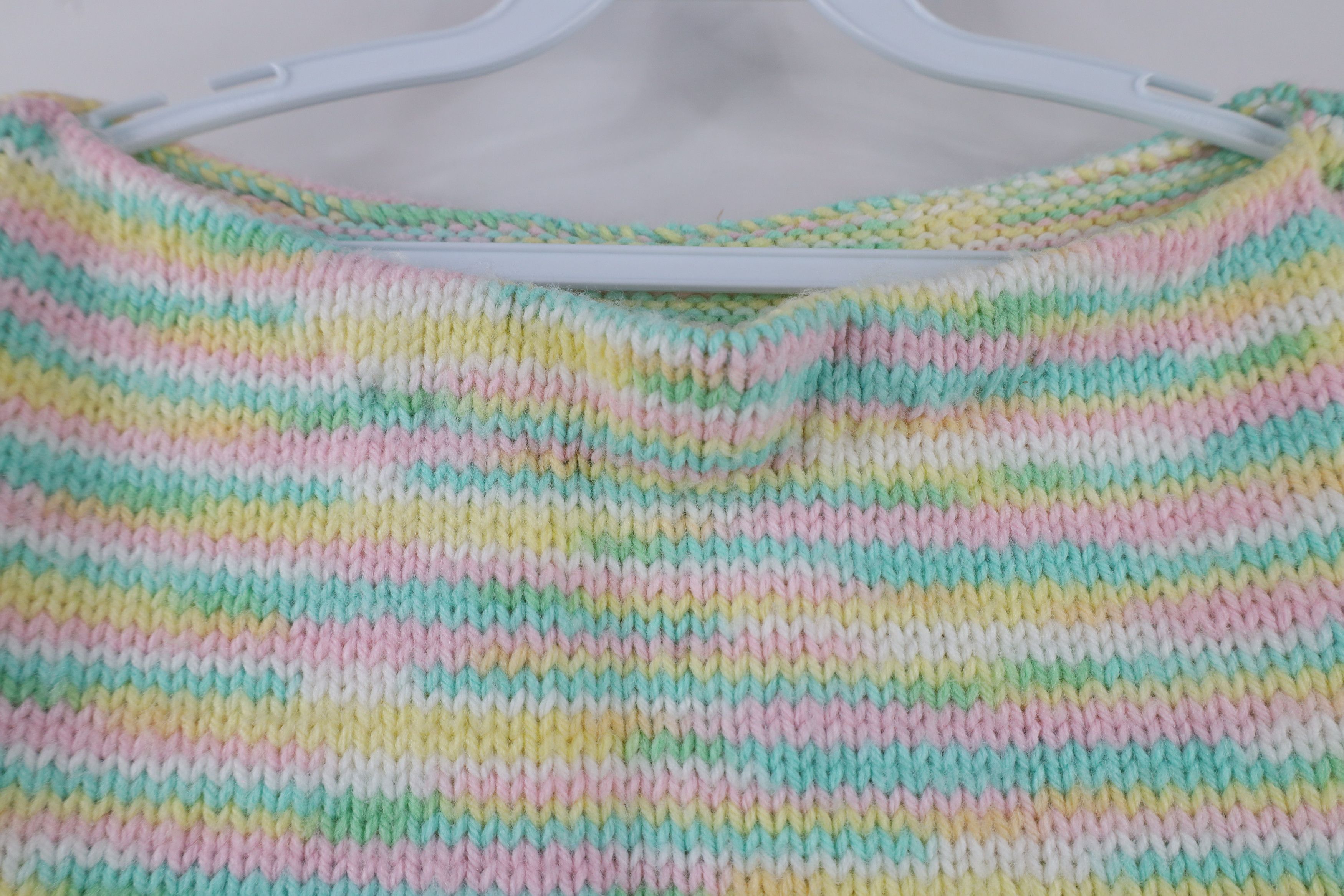Vintage Vintage 70s Streetwear Knit Boxy Fit Rainbow Sweater Vest Size L / US 10 / IT 46 - 4 Thumbnail