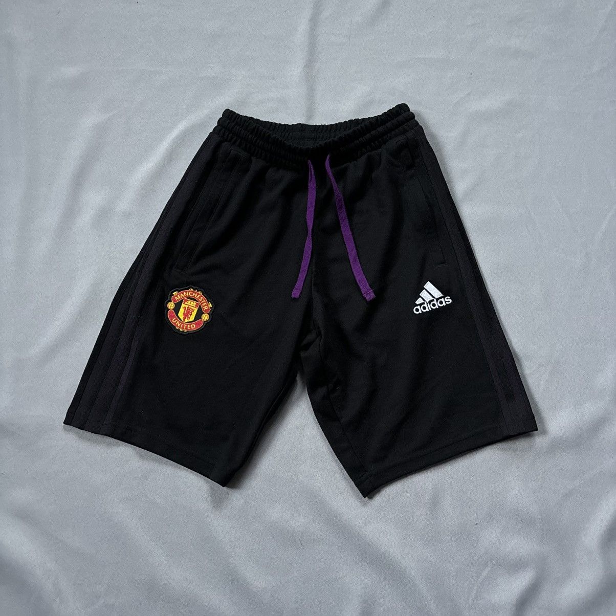 Adidas Adidas Manchester United shorts xs black sportswear Size US 29 - 2 Thumbnail