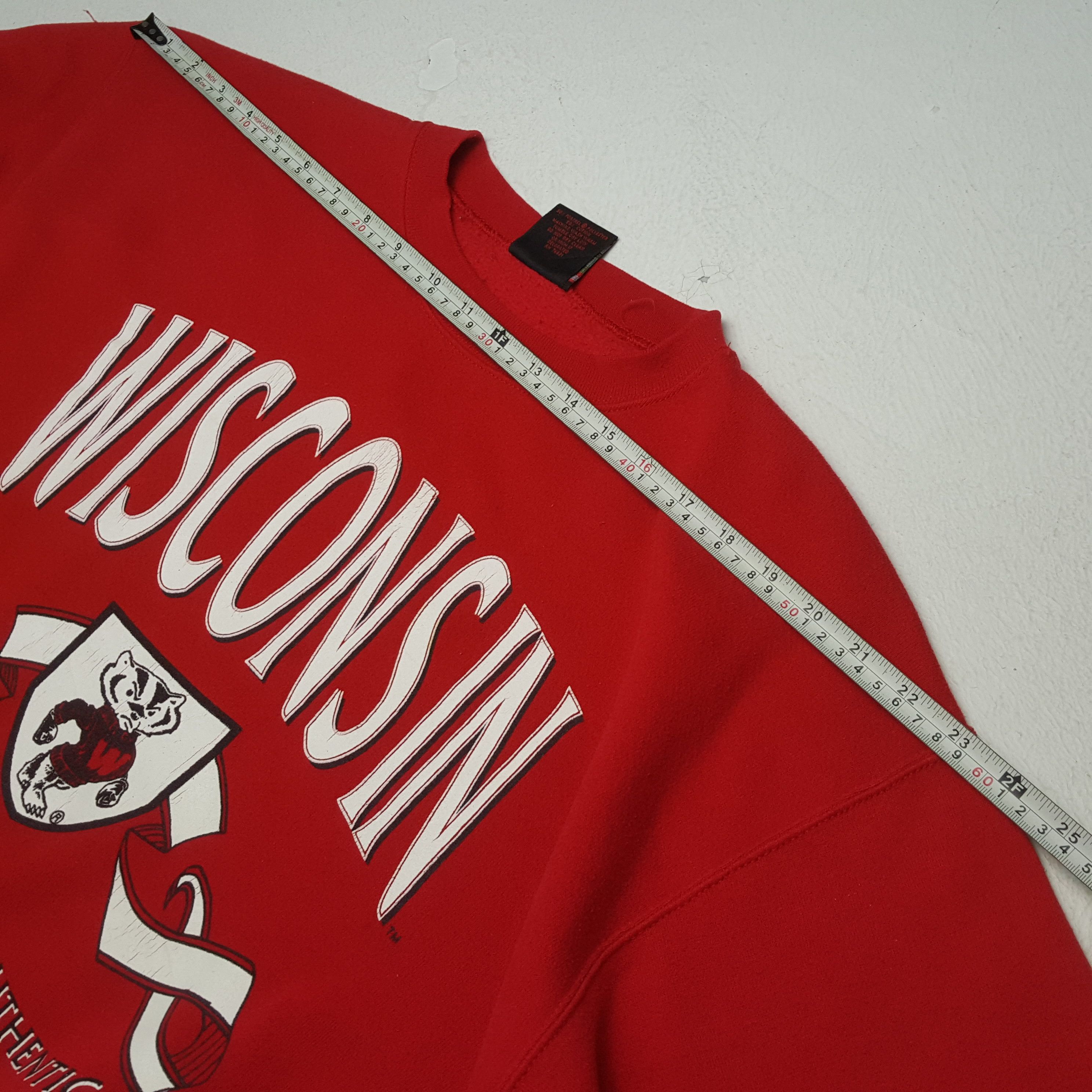 NFL × Vintage Vintage WISCOSIN BADGERS American Football Team Sweatshirts Size US L / EU 52-54 / 3 - 4 Thumbnail
