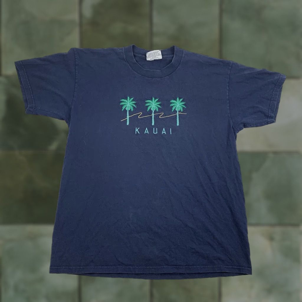Lee VINTAGE Kauai Hawaii Shirt Lee Adult Large Blue Embroidered Island Beach 90s Hawaiian Mens T-Shirt Size US L / EU 52-54 / 3 - 1 Thumbnail