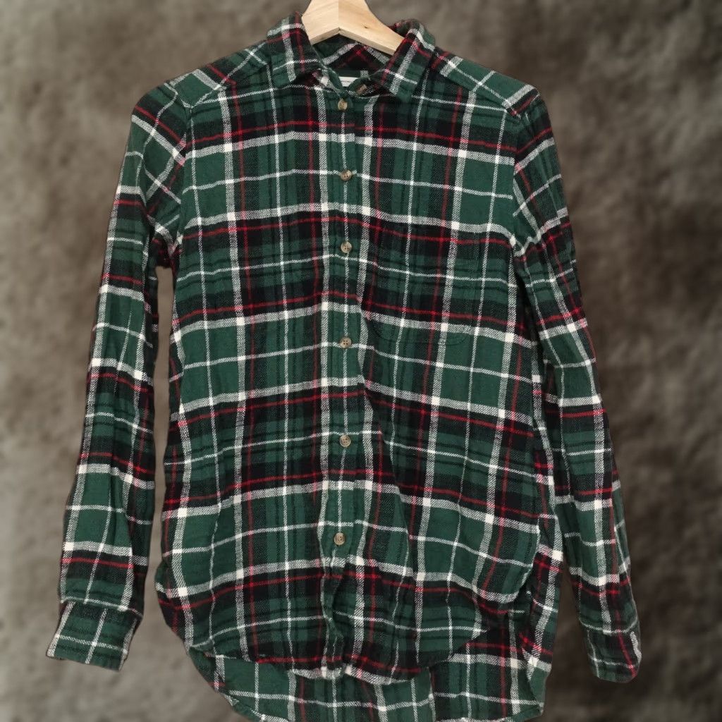 Vintage VINTAGE American Eagle Women’s Flannel Shirt Small Green Plaid Casual Basic 90s Size S / US 4 / IT 40 - 1 Thumbnail