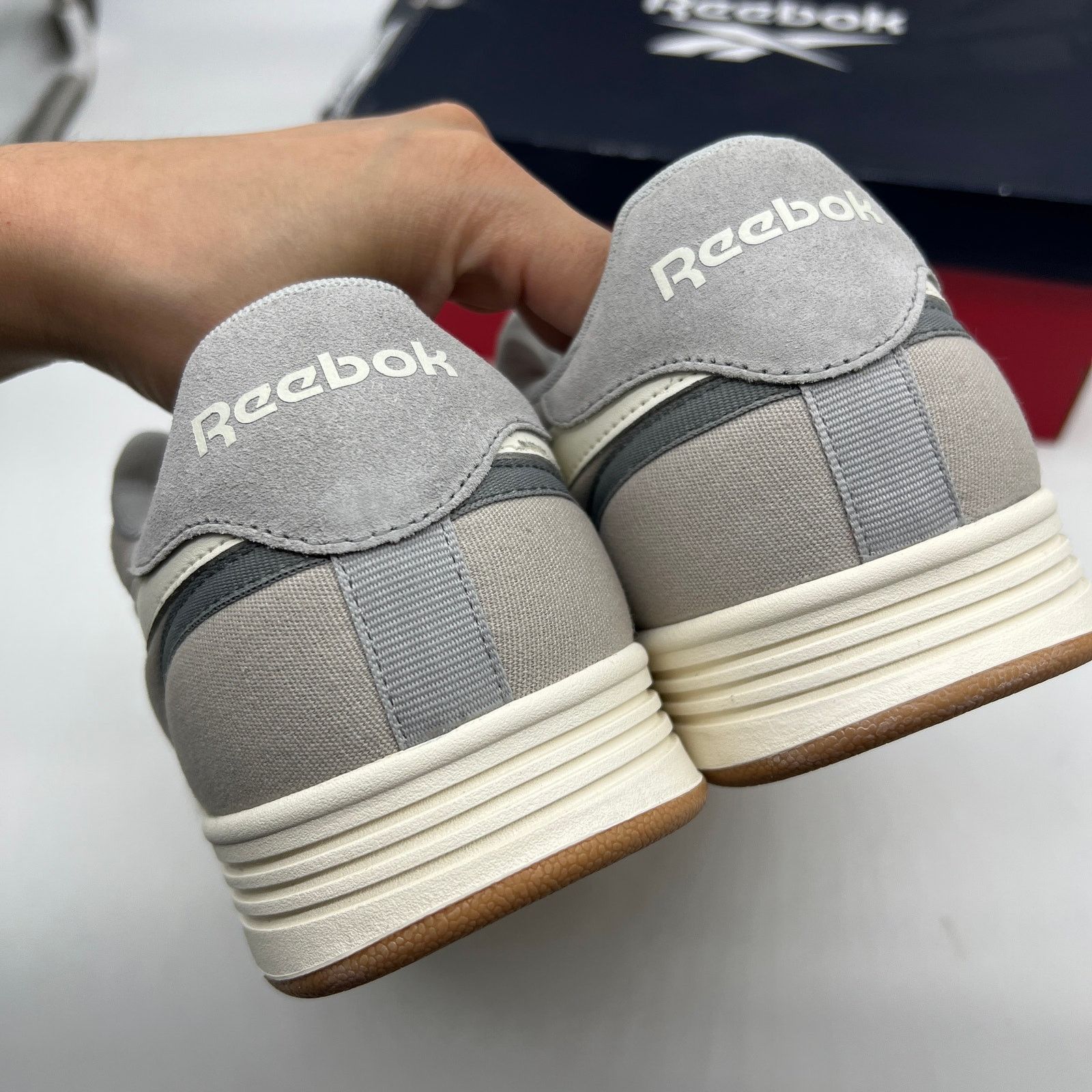 Reebok Reebok Unisex-Adult Court Advance Canvas Sneaker Size 11 Size US 11 / EU 44 - 8 Thumbnail