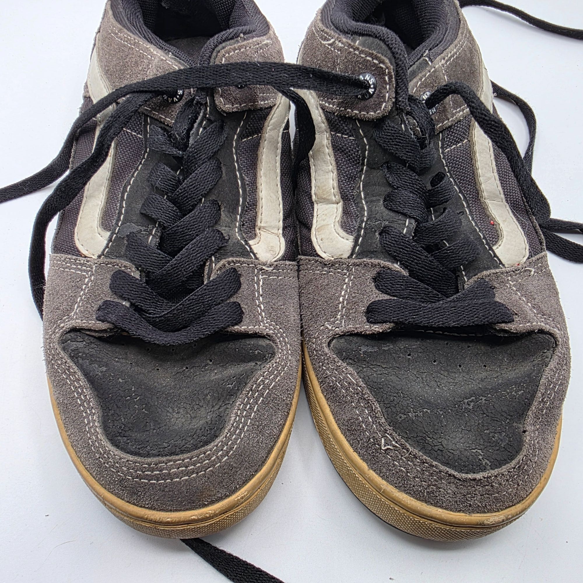 Vans Vans Skate Shoes Mens 9.5 Black Sneakers Casual Low Top Sued Size US 9.5 / EU 42-43 - 10 Thumbnail