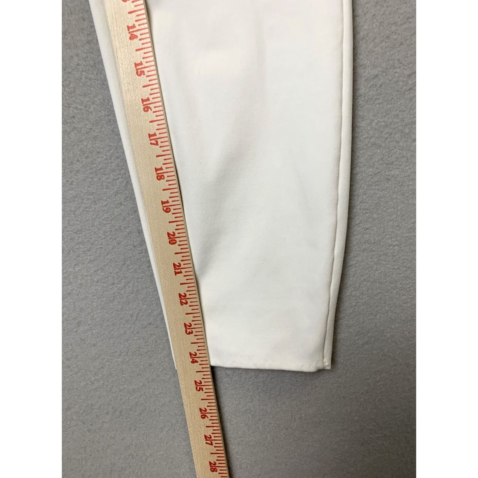 Vintage Yogalicious Lux Avenue Jogger Women S White Drawstring Activewear Size 28" / US 6 / IT 42 - 4 Thumbnail