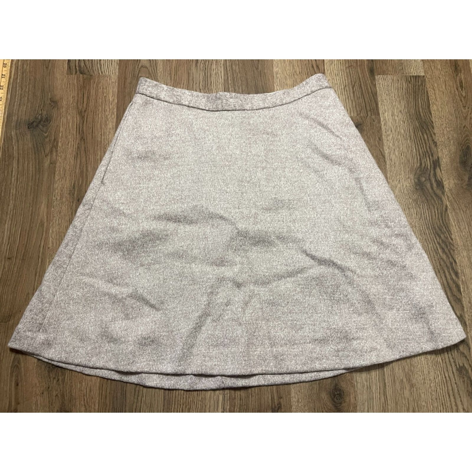 Banana Republic Banana Republic Skirt, Women's Size 6, A-line, Back Zip, White Gray, Lined, Short, Casual, Regular, Fall Spring Summer, Womens, Skirt Size 28" / US 6 / IT 42 - 2 Thumbnail