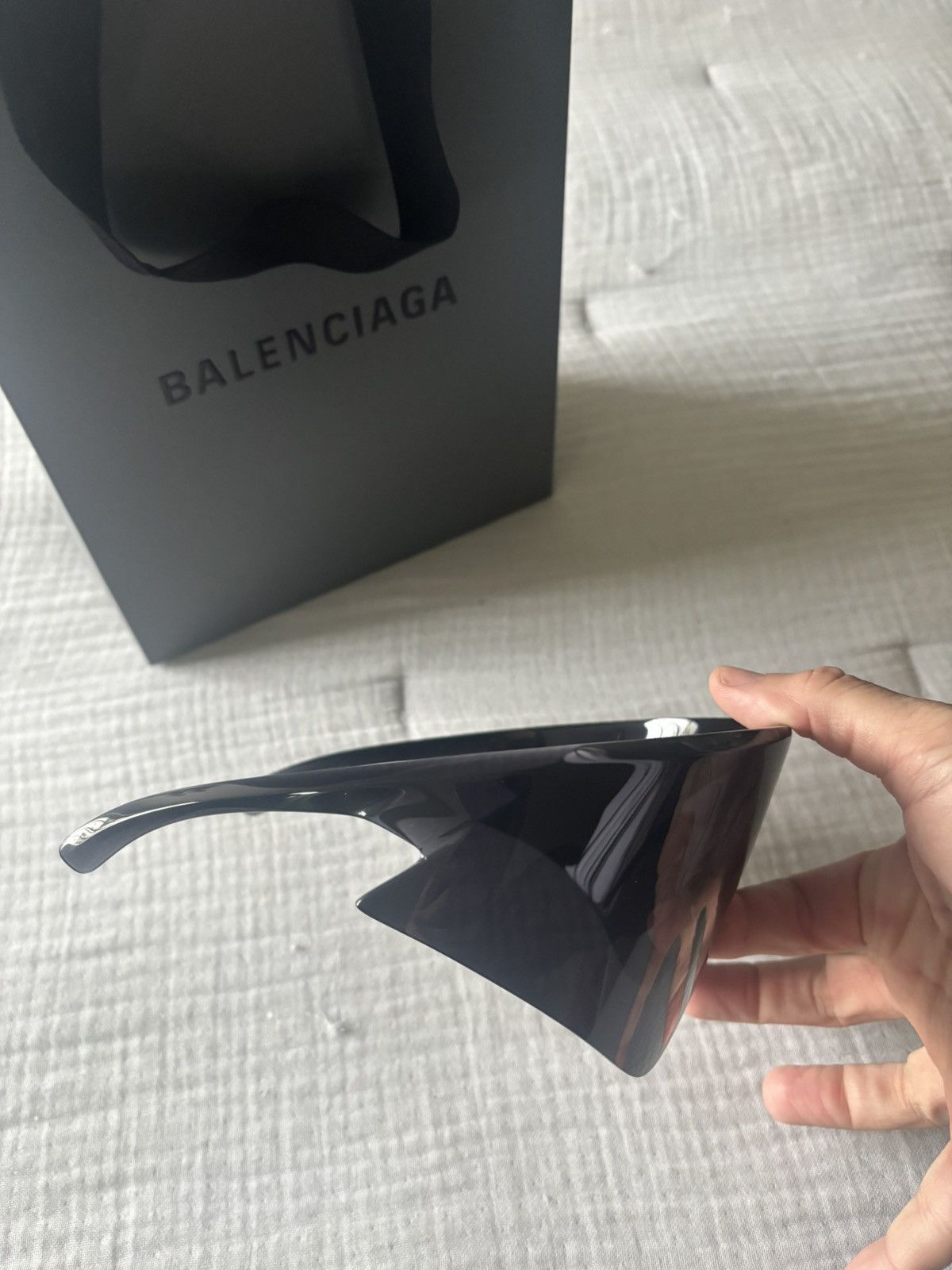 Balenciaga BALENCIAGA MIDNIGHT MASK SUNGLASSES - EXTREMELY RARE! Size ONE SIZE - 8 Thumbnail