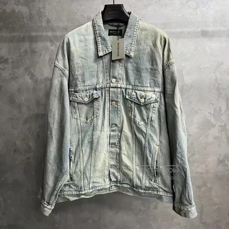 Balenciaga Balenciaga Blue Logo Denim Jacket. Size US S / EU 44-46 / 1 - 1 Thumbnail