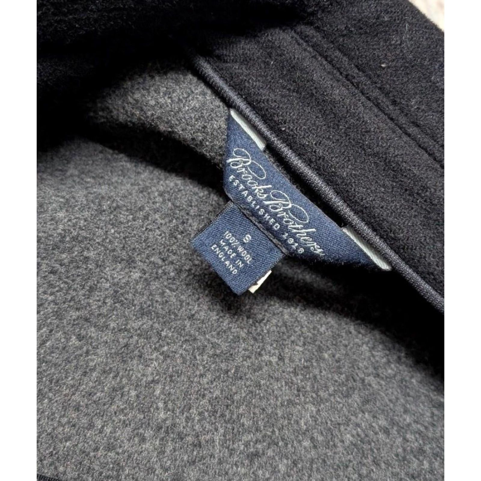 Brooks Brothers VINTAGE Brooks Brothers jacket Coat Men S Black Wool Overcoat 38 England Wool Thick Flannel Solid Button 38 Mens Size US S / EU 44-46 / 1 - 6 Thumbnail