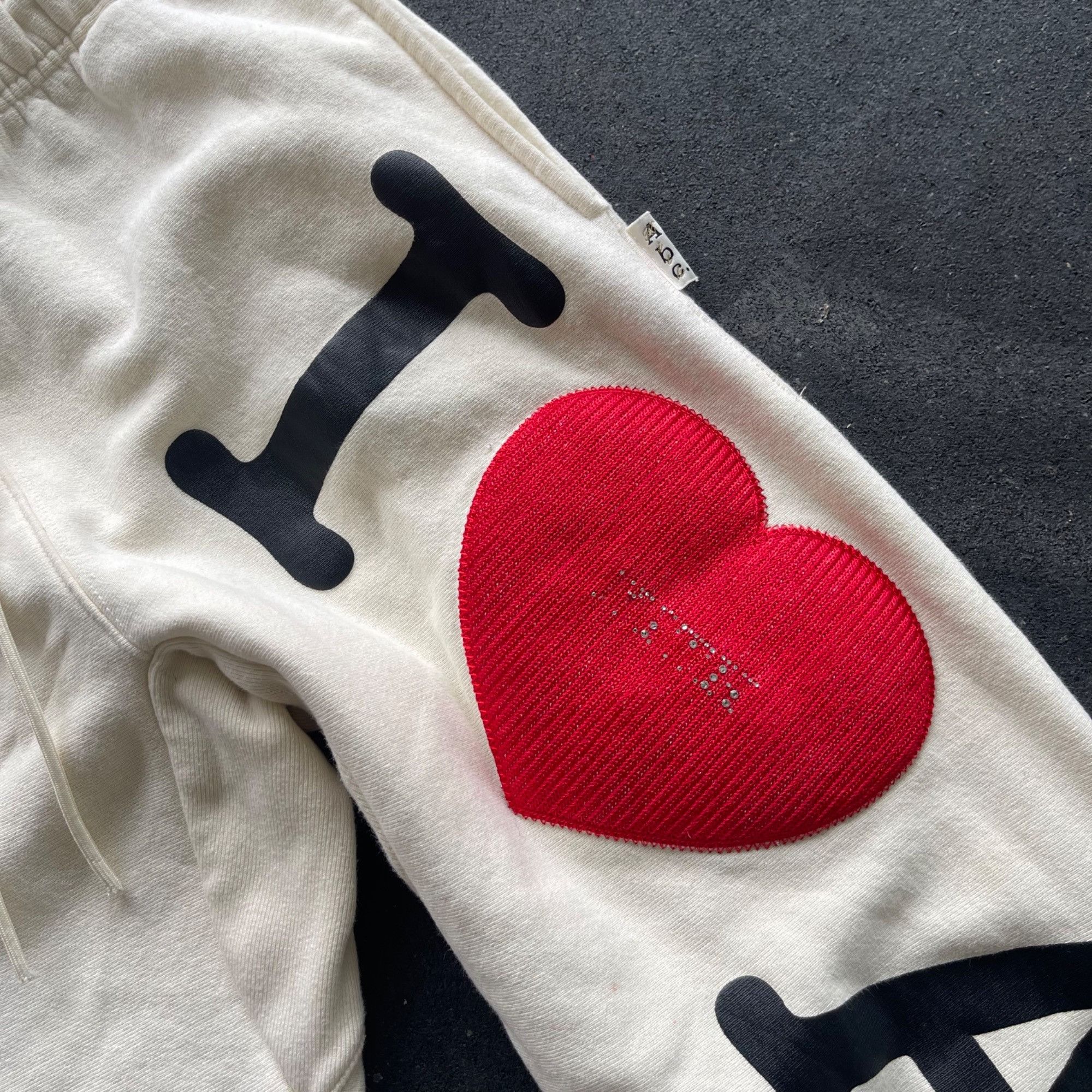 Advisory Board Crystals × Kith ADVISORY BOARD CRYSTALS x KITH CREAM SWEATPANTS SZ M Size US 32 / EU 48 - 12 Thumbnail