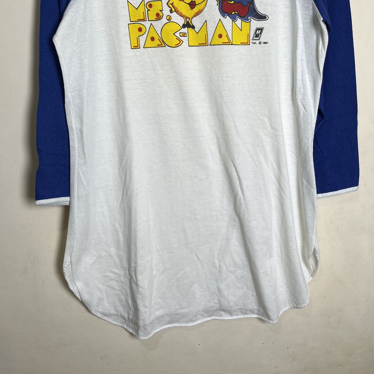 Vintage 1980's Ms. Pac-Man Video Game 3/4 Raglan Size US M / EU 48-50 / 2 - 3 Thumbnail