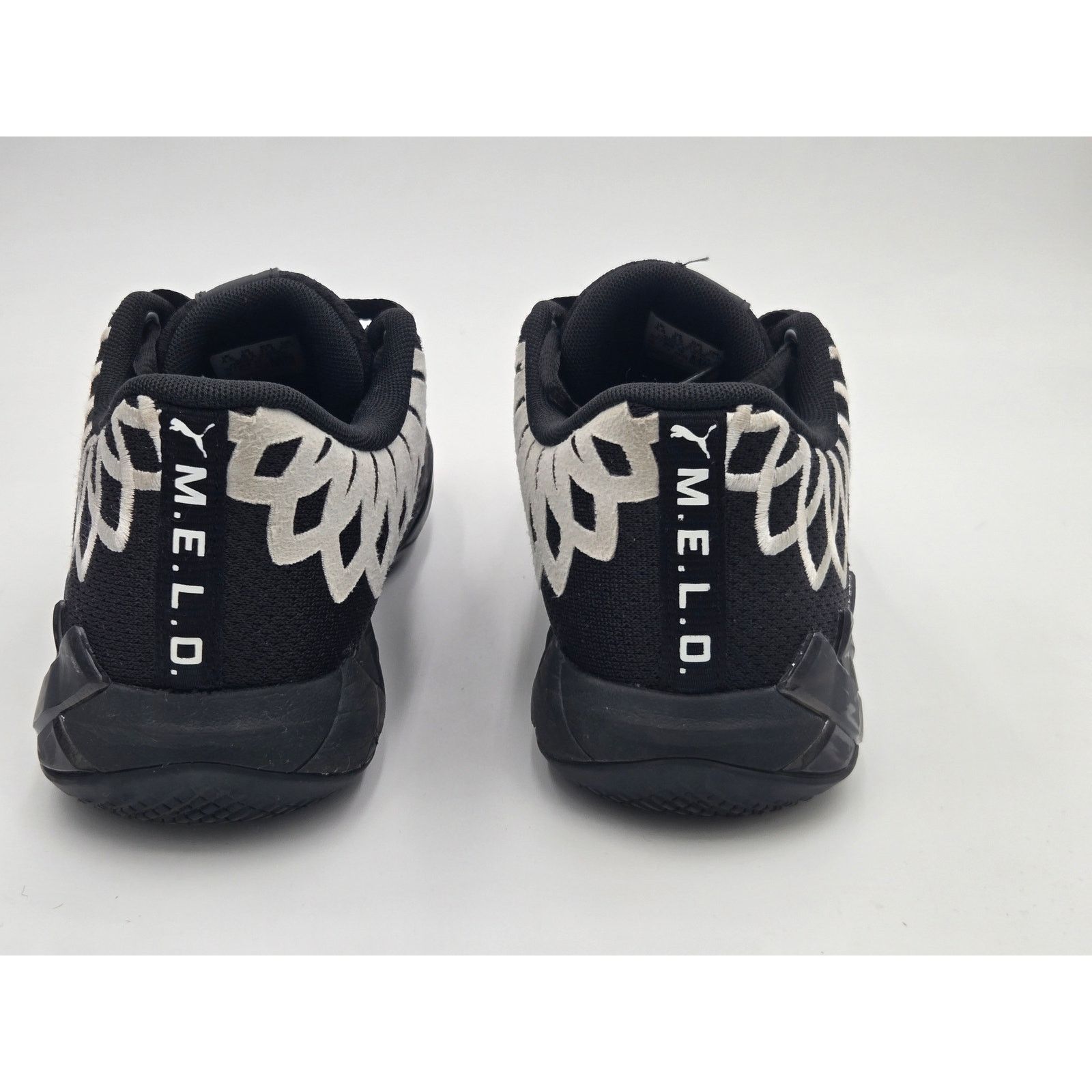 Puma Puma MB.01 Lo LaMelo Ball Black Silver Size 5.5 w/ Box Size US 5.5 / EU 38 - 5 Thumbnail