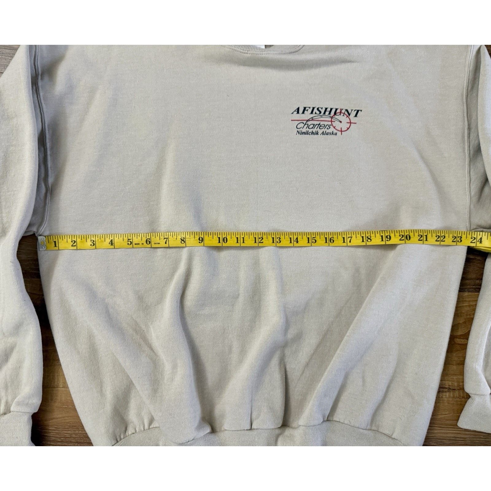 Vintage Alaska Fishing Charters Crew PulloverSweatshirt, Beige Size US XL / EU 56 / 4 - 4 Thumbnail
