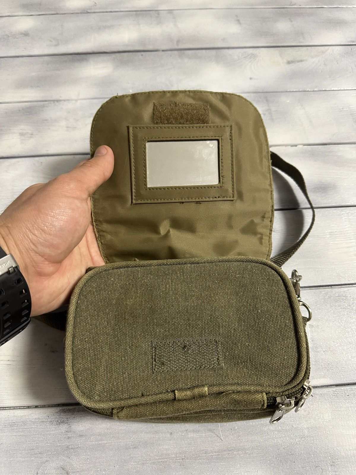 Japanese Brand Rare Vintage Military Shoulder Crossbody Mini Bag Size ONE SIZE - 6 Thumbnail