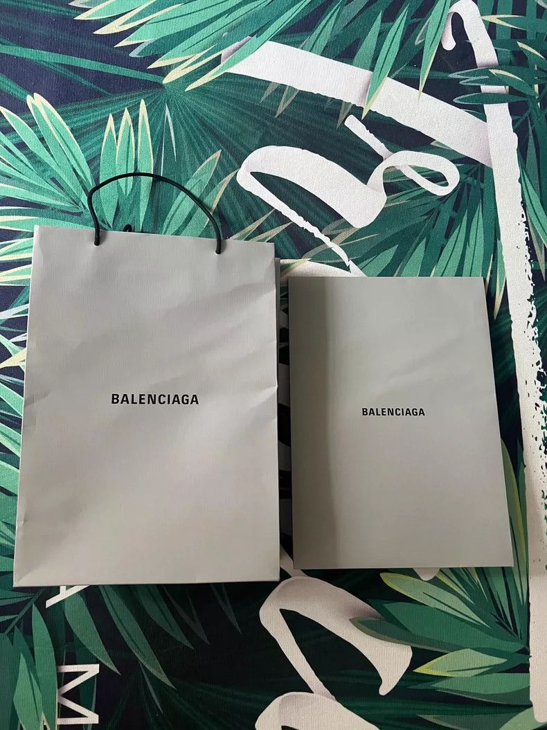 Balenciaga Balenciaga Classic T-Shirt, Size M Size US M / EU 48-50 / 2 - 8 Thumbnail