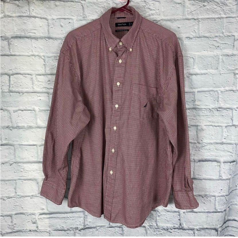 Nautica Nautica men XL 100% 80’s 2 ply cotton red & white checkered Size US XL / EU 56 / 4 - 1 Thumbnail