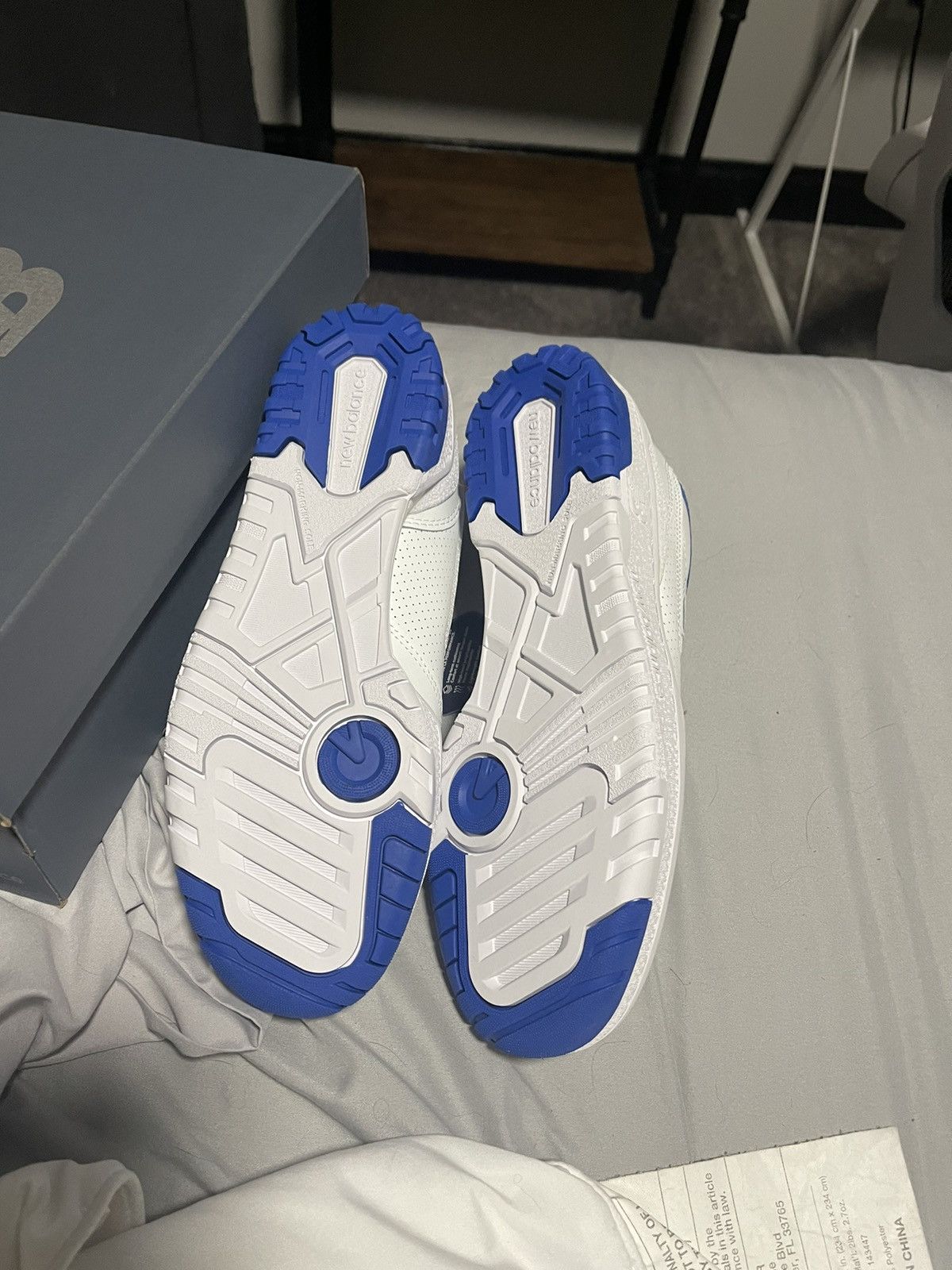 New Balance × Vintage New Balance 550 ‘White Blue’ DEADSTOCK Size US 10 / EU 43 - 6 Thumbnail