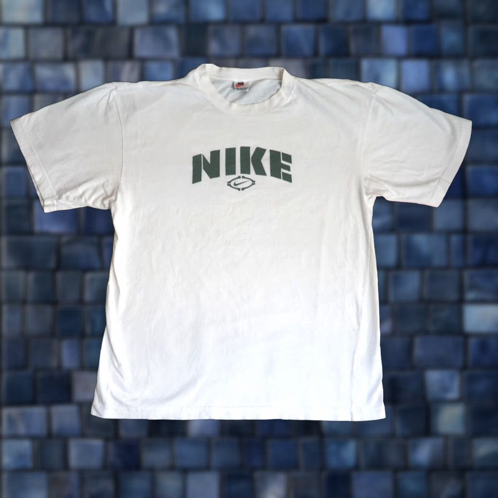 Nike VTG 90s Nike Spellout Mini Swoosh White Green Logo Tee T-Shirt Mens L Size US L / EU 52-54 / 3 - 1 Thumbnail