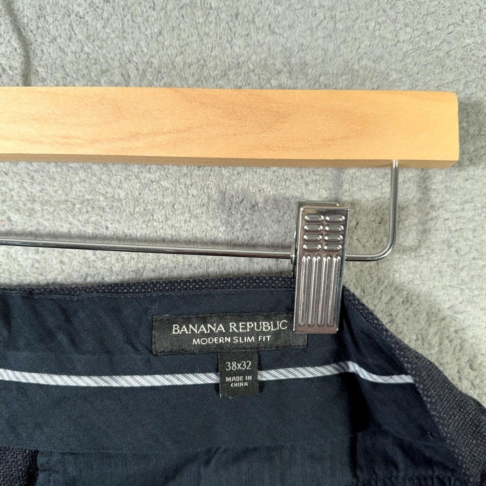 Banana Republic Banana Republic Pants Mens 38x30 Slim Birdseye Navy Wool dress Pants Regular Waist 38t 30in Inseam Mens Dress Pants Size US 38 / EU 54 - 3 Thumbnail