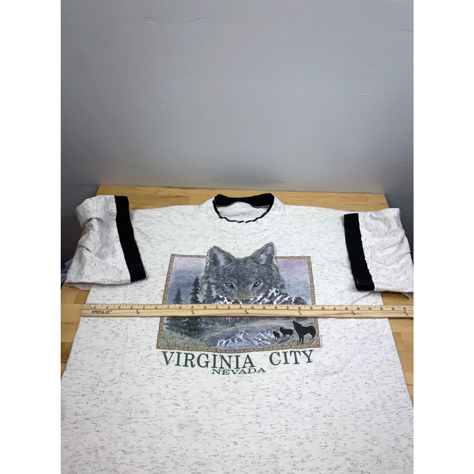 Vintage VINTAGE Virgina City Nevada Shirt Mens 2XL Gray Outdoor Wolf Mountains T-Shirt CottonNatureOutdoorWolvesMountains Mens 2XL Gray Size US XXL / EU 58 / 5 - 6 Thumbnail