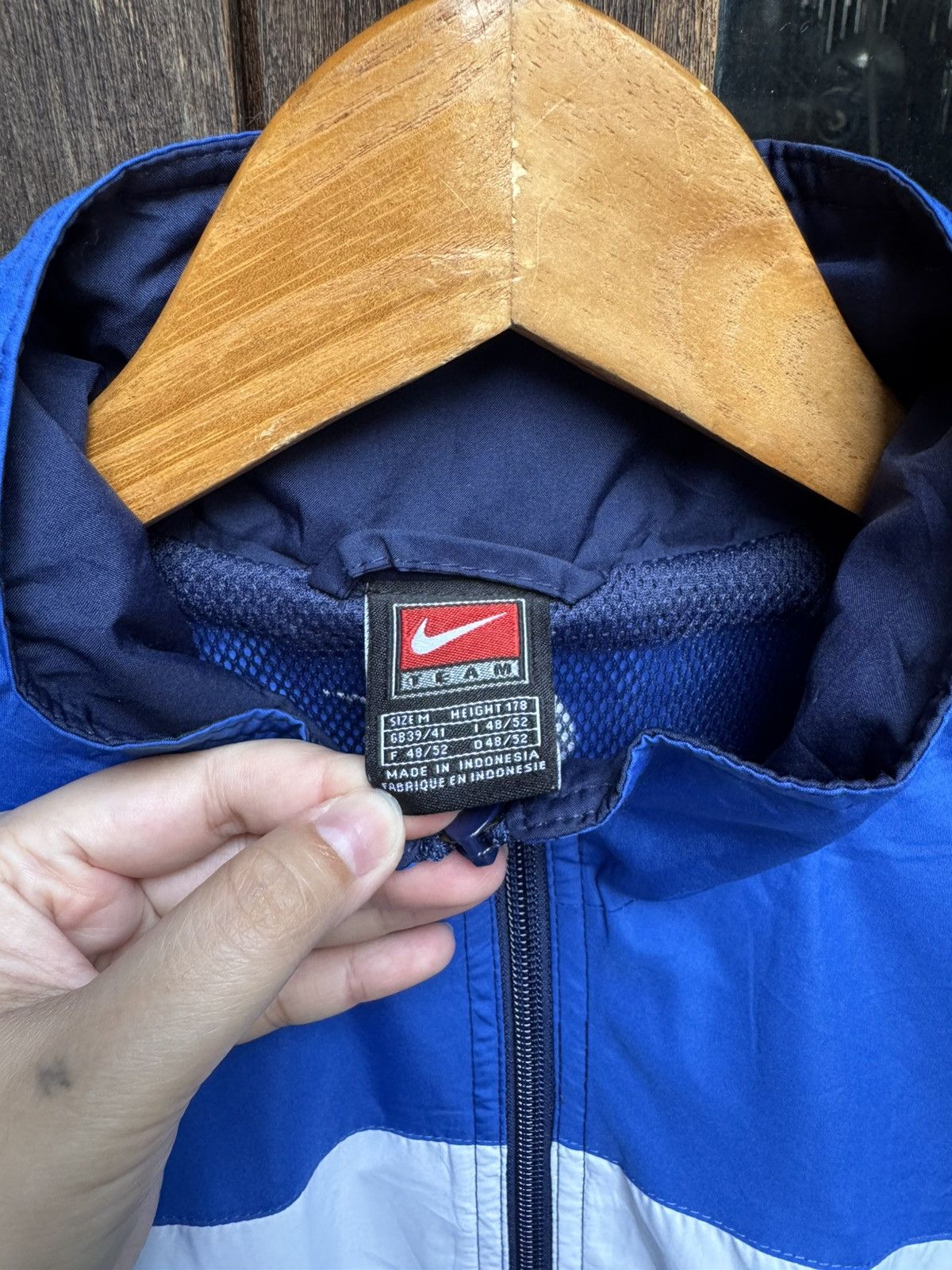 Nike Vintage Nike Total 90 00's Track Full-Zip Jacket Size US M / EU 48-50 / 2 - 9 Thumbnail
