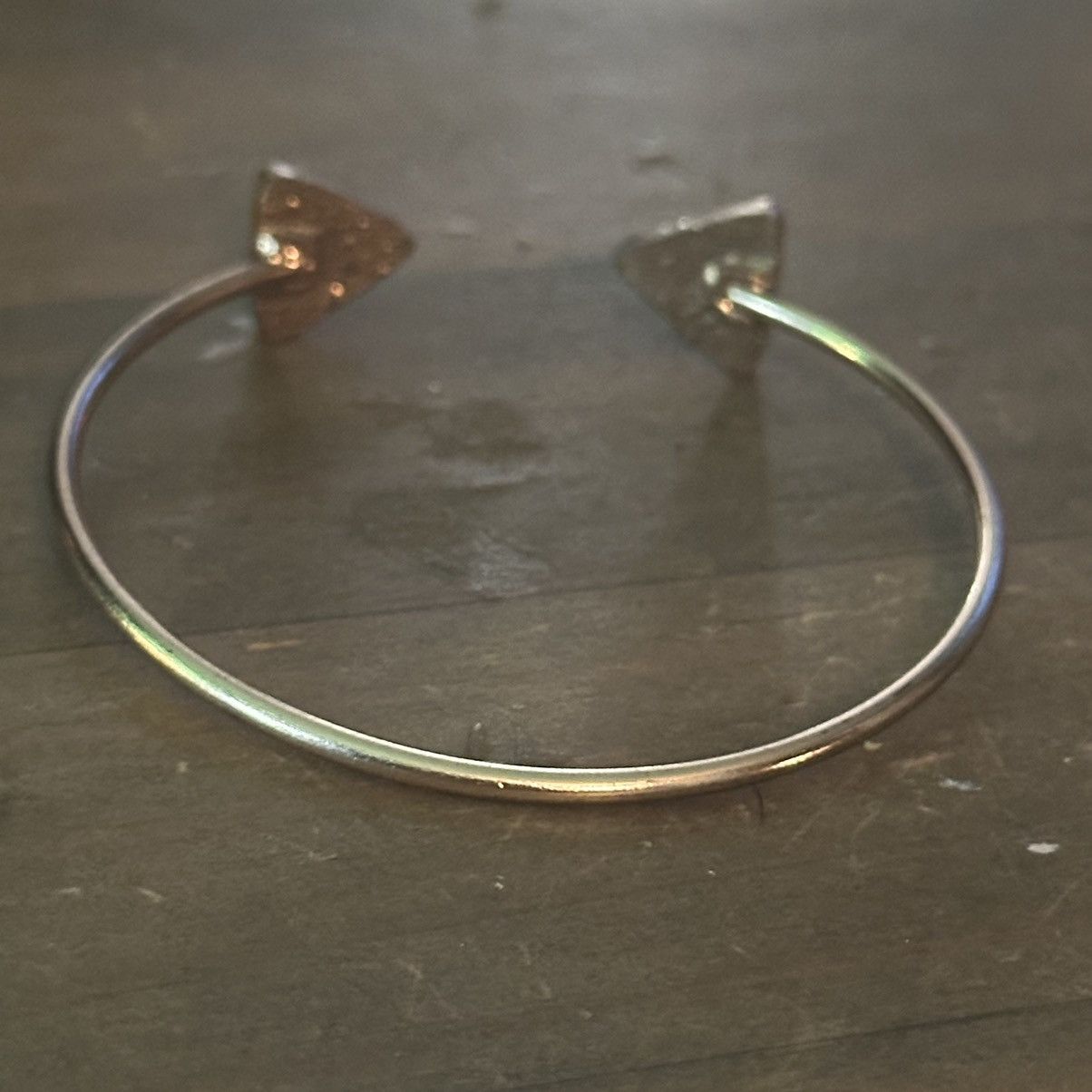Other Gold tone white marbeled triangle cuff bracelet Size ONE SIZE - 5 Thumbnail