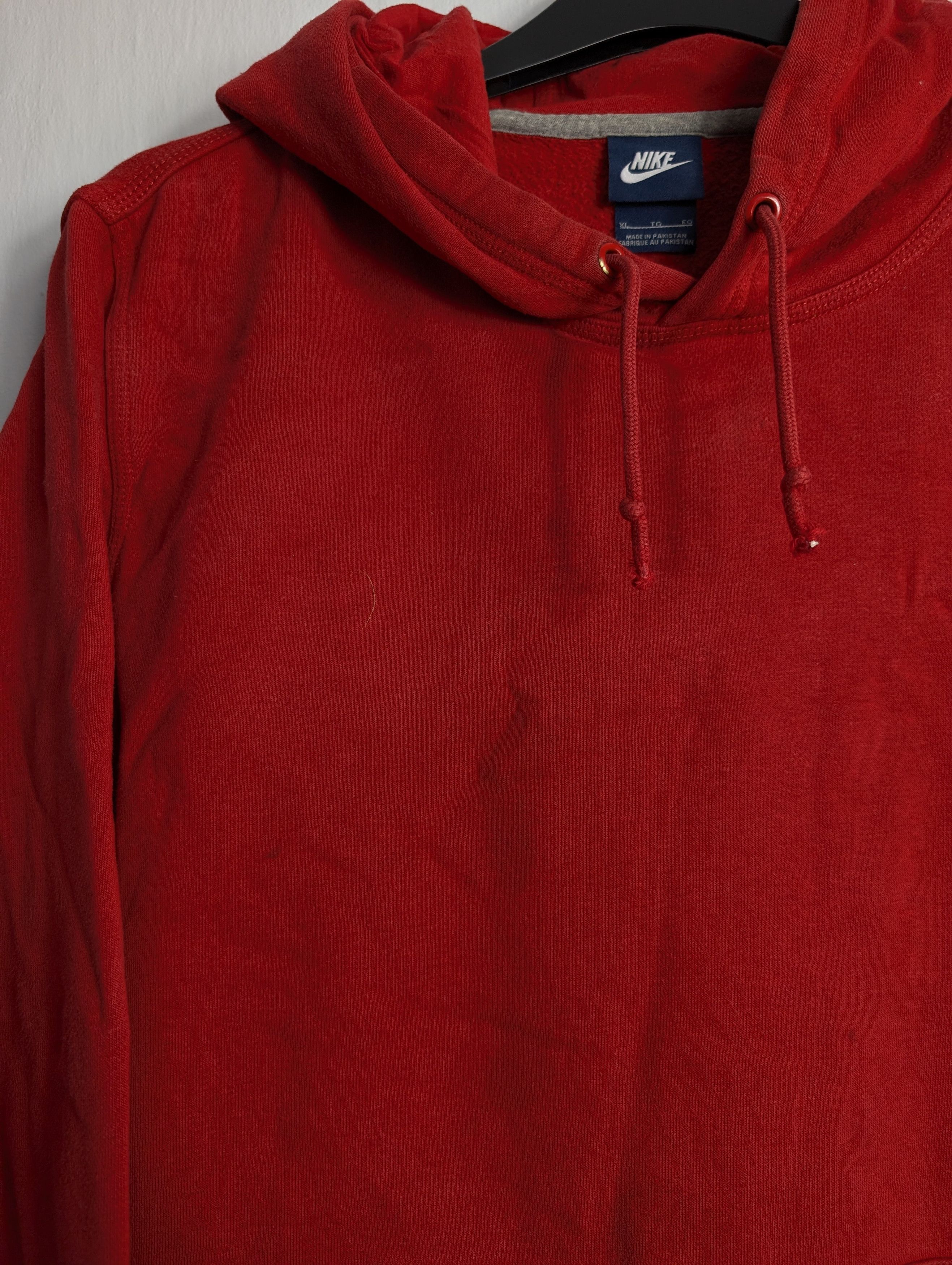 Nike Nike Basic Red Hoodie Swoosh Vintage Streetwear Sportswear Size US XL / EU 56 / 4 - 5 Thumbnail
