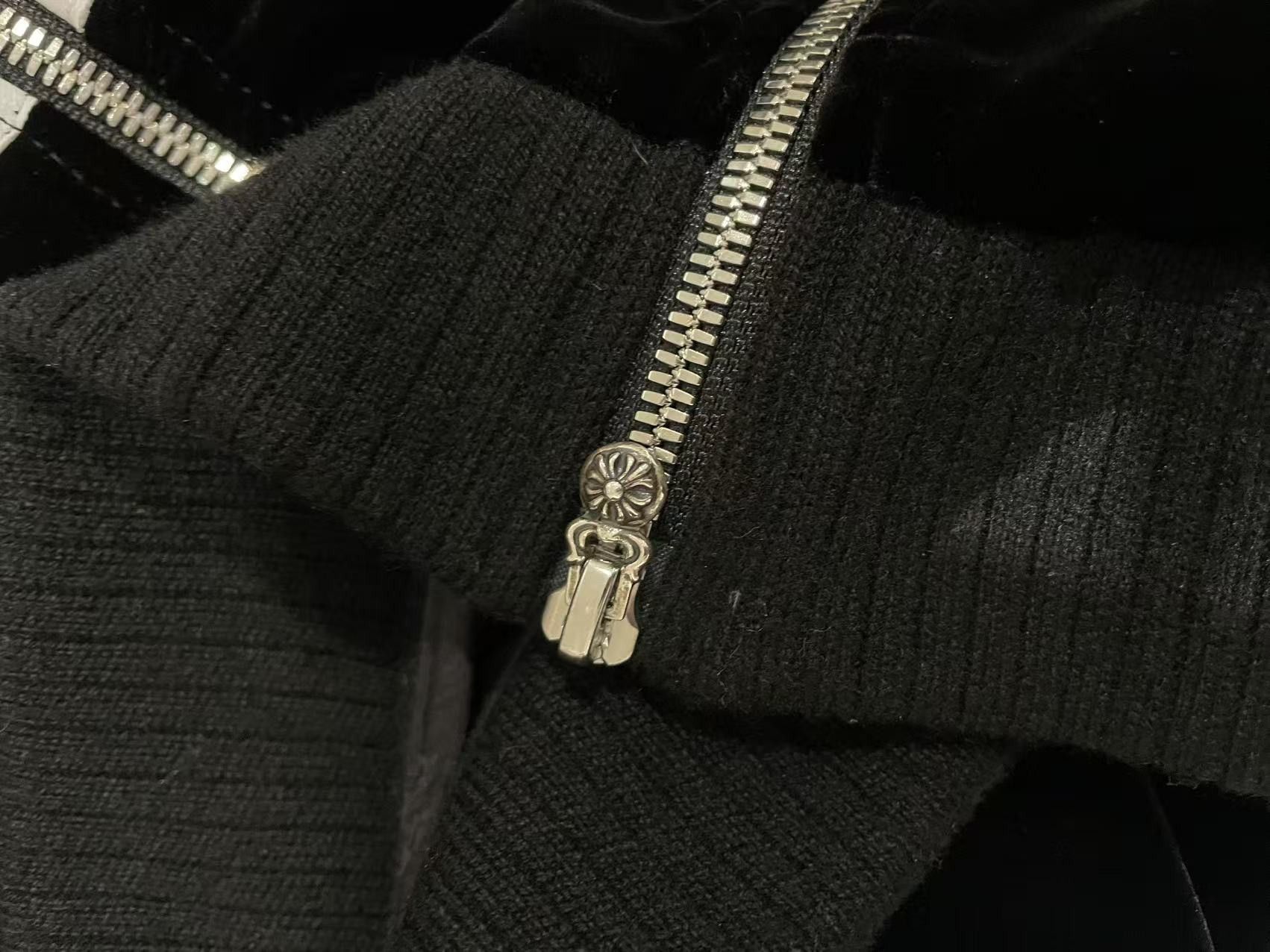 Chrome Hearts Chrome Hearts Embroidered Logo Patch Velvet Tracksuit Size M / US 6-8 / IT 42-44 - 8 Thumbnail
