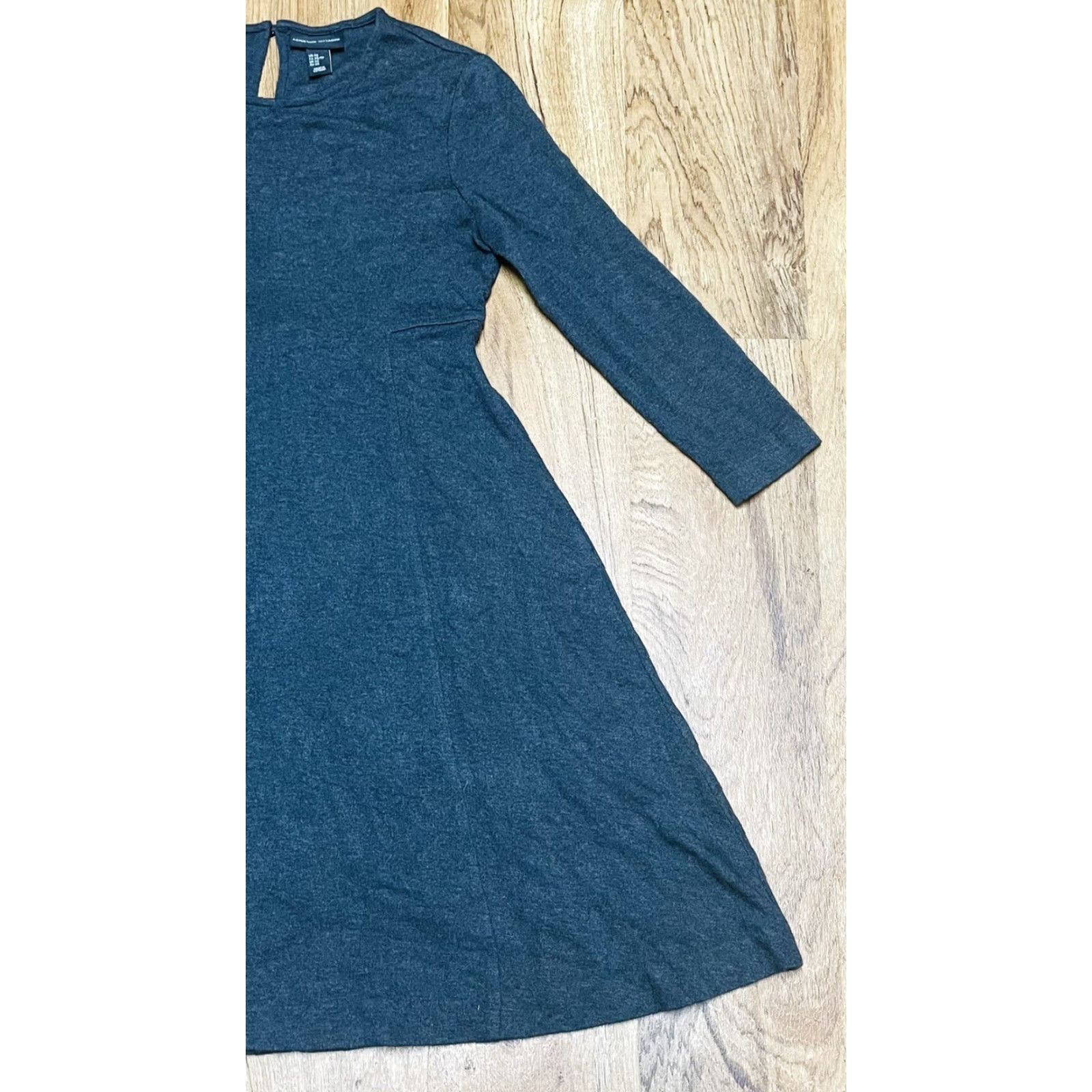Vintage Adrienne Vittadini Dress Dark Gray 1/2 Sleeve Pullover Women’s XS Regular Short Sleeve Sheath Knit Rayon Polyester Wrinkle Resistant Size M / US 6-8 / IT 42-44 - 3 Thumbnail