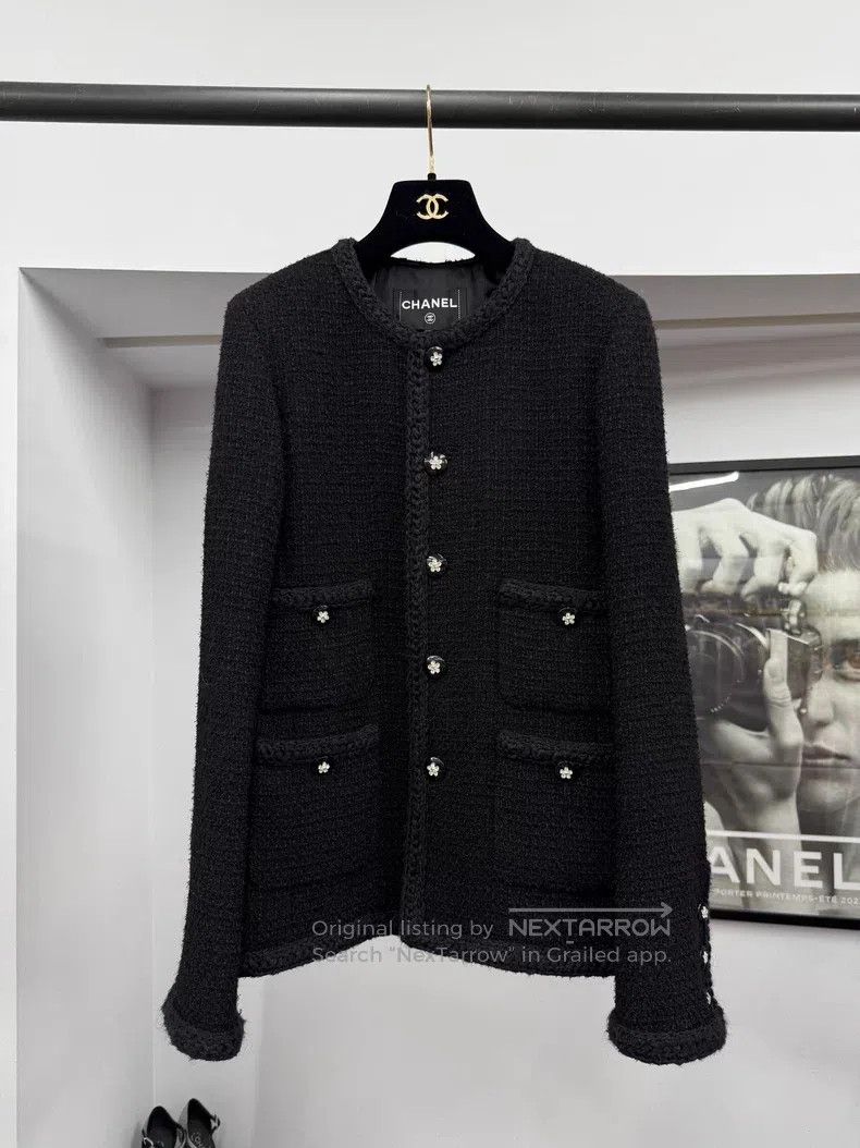 Chanel Chanel 23K black four-pocket jacket Size XS / US 0-2 / IT 36-38 - 1 Thumbnail