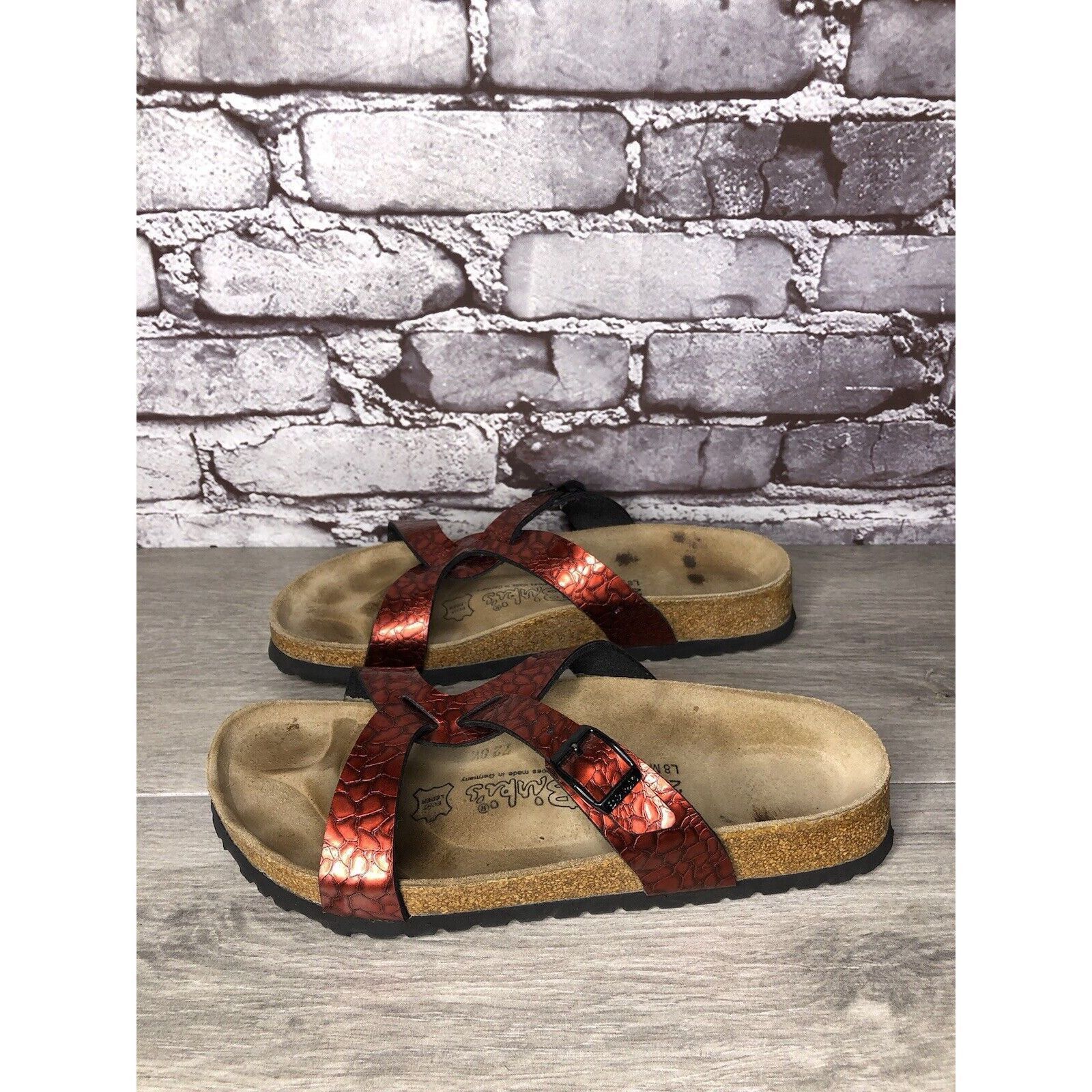 Birkenstock Birkenstock Birki’s Red Patent Leather Croc Cork Strap Sanda Size US 8 / IT 38 - 5 Thumbnail