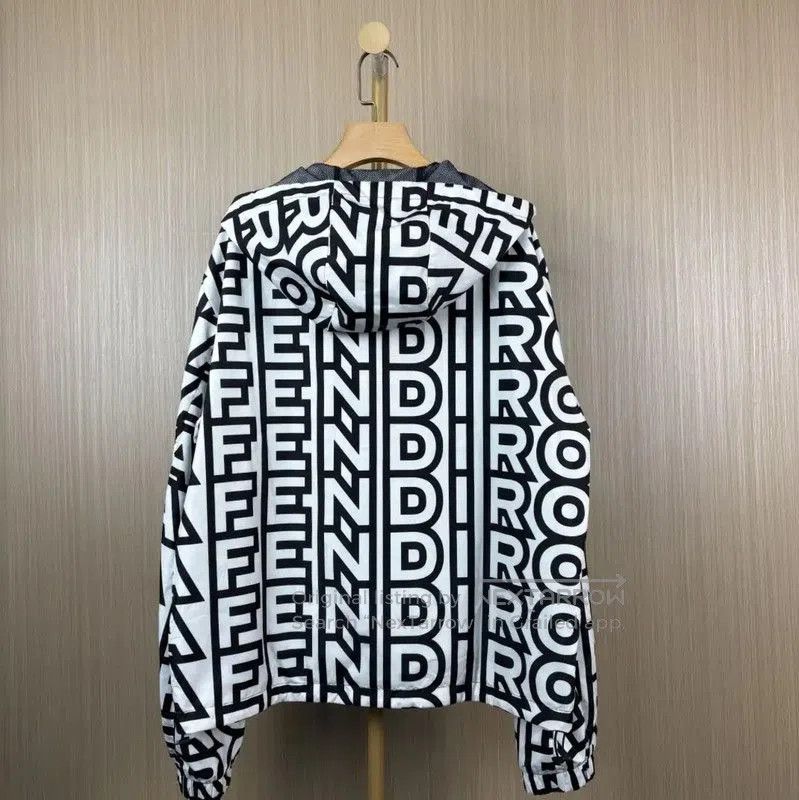 Fendi Fendi XL Colorful Nylon Women's Jacket . Size XL / US 12-14 / IT 48-50 - 2 Thumbnail
