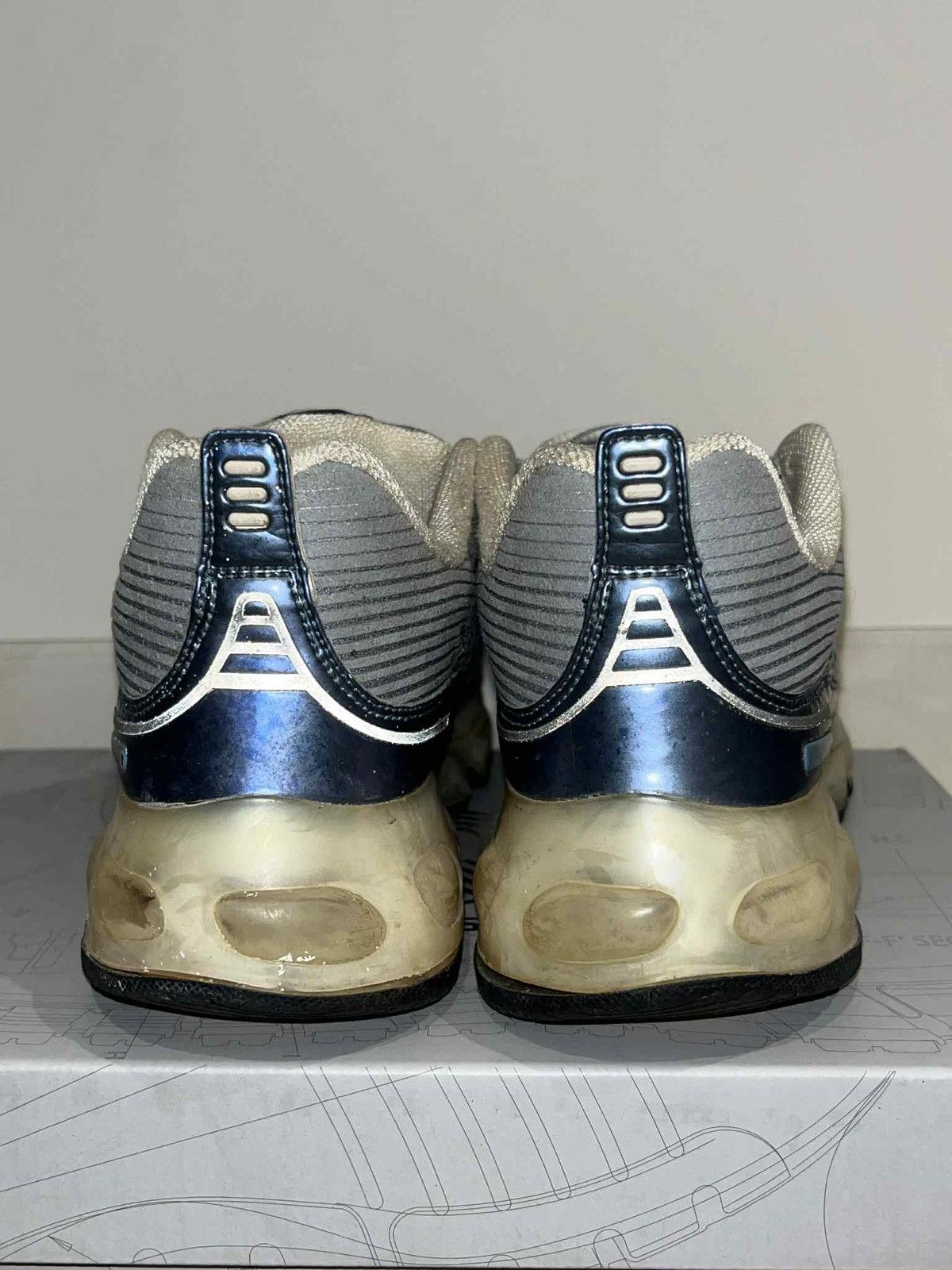 Nike AIRMAX 360s Size US 7.5 / EU 40-41 - 6 Thumbnail