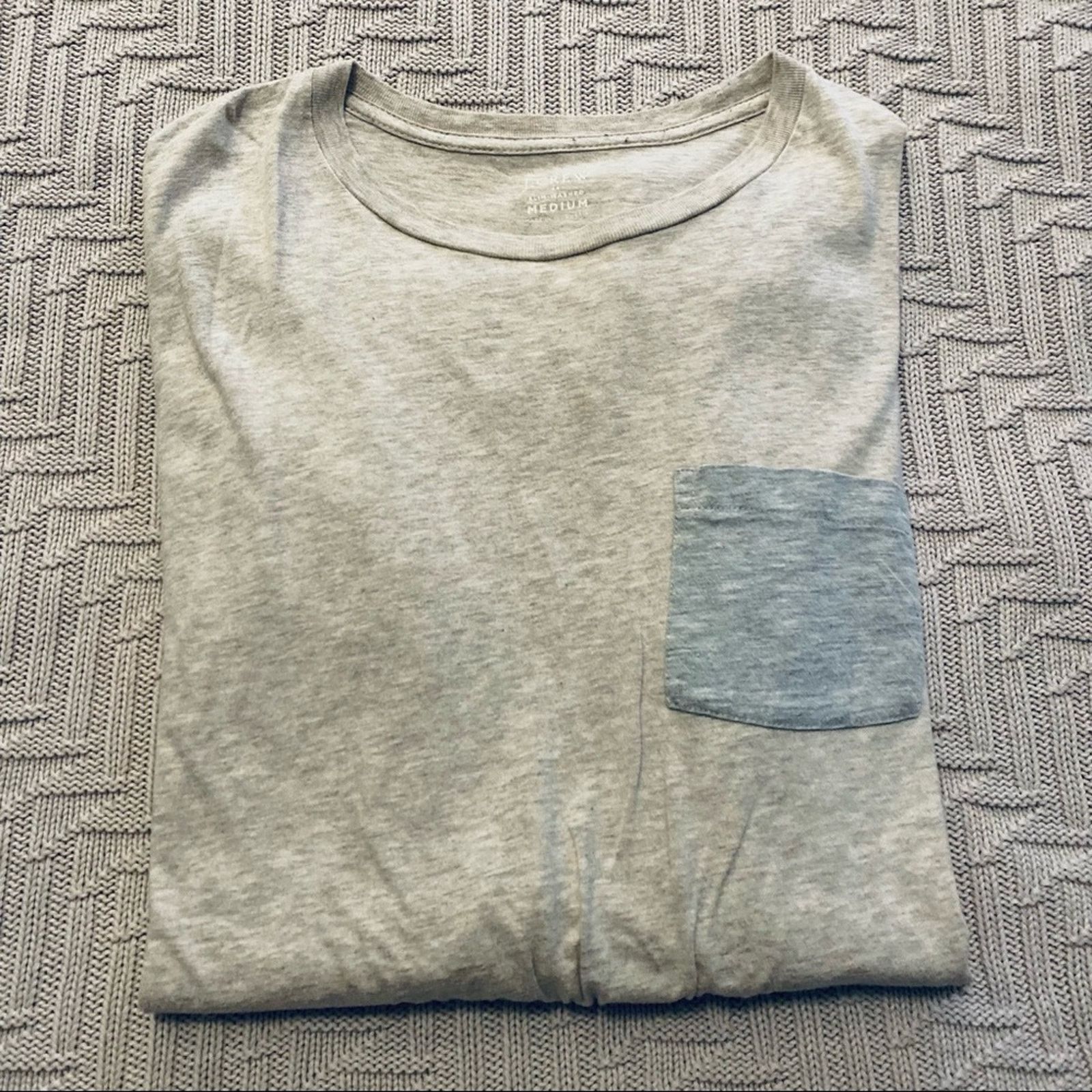 J.Crew J Crew beige long sleeve slim fit tee Size US M / EU 48-50 / 2 - 1 Thumbnail