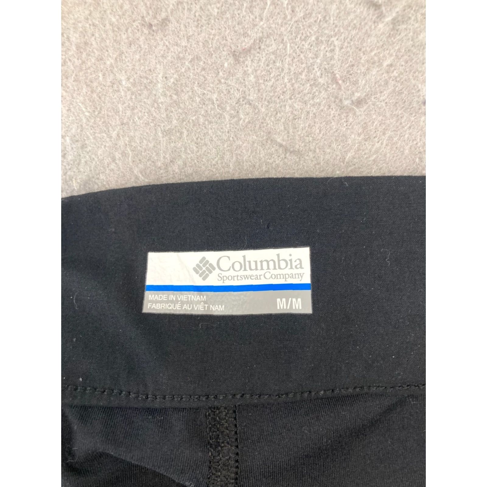 B Sides Columbia Athletic Skirt Women Medium Black Nylon Blend Pockets Elastic Waist Outdoor Hiking Short Style Functional Cinch Sides Size 32" / US 10 / IT 46 - 7 Thumbnail