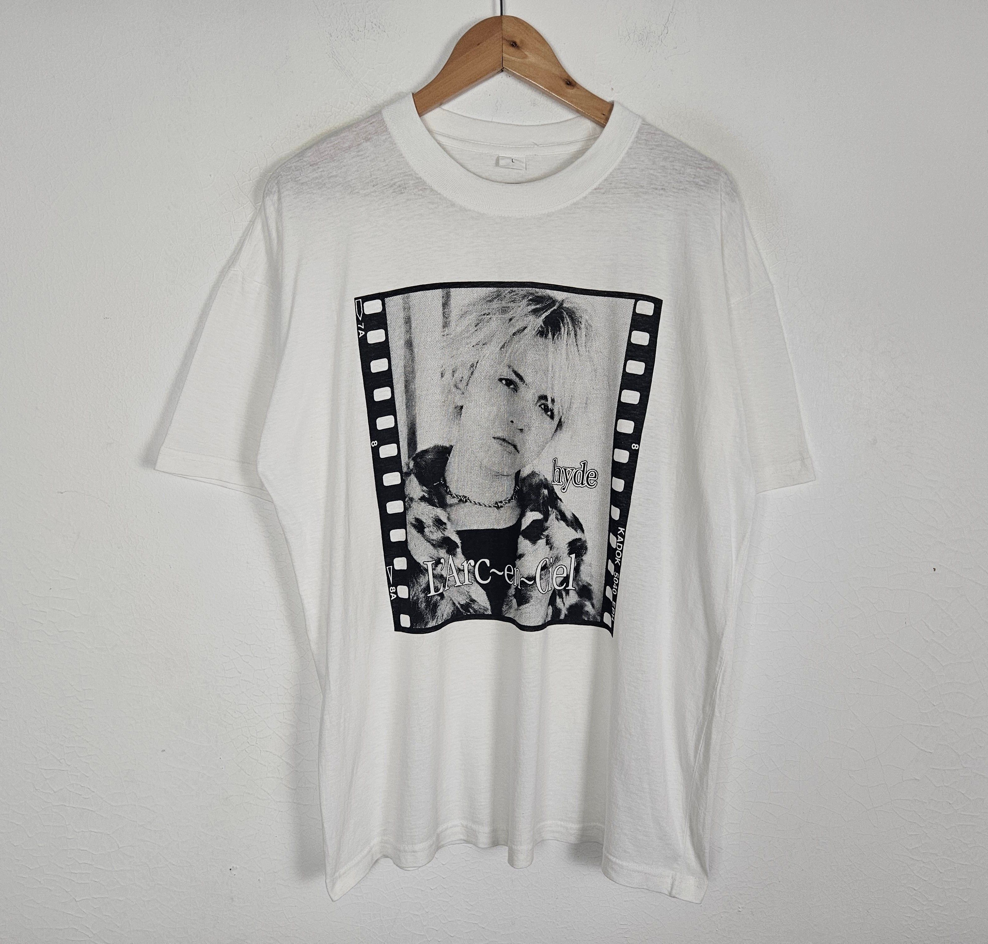 Band Tees × Japanese Brand × Vintage Vintage 90s Hyde Larc En Ciel Rock Band Japan shirt Size US L / EU 52-54 / 3 - 2 Thumbnail