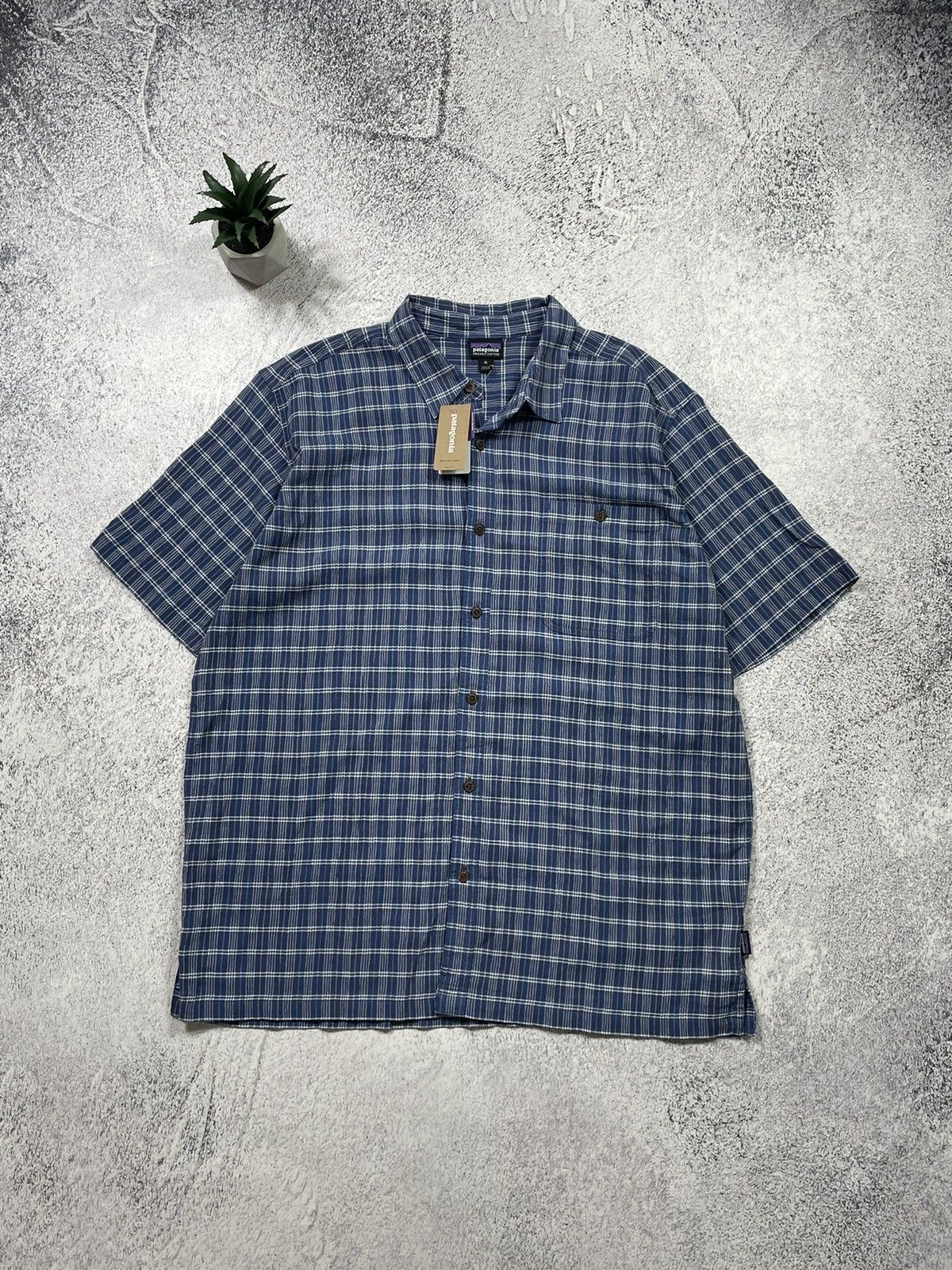 Patagonia × Vintage Patagonia Outdoor Organic Cotton Button Up Camp Shirt Size US XL / EU 56 / 4 - 1 Thumbnail