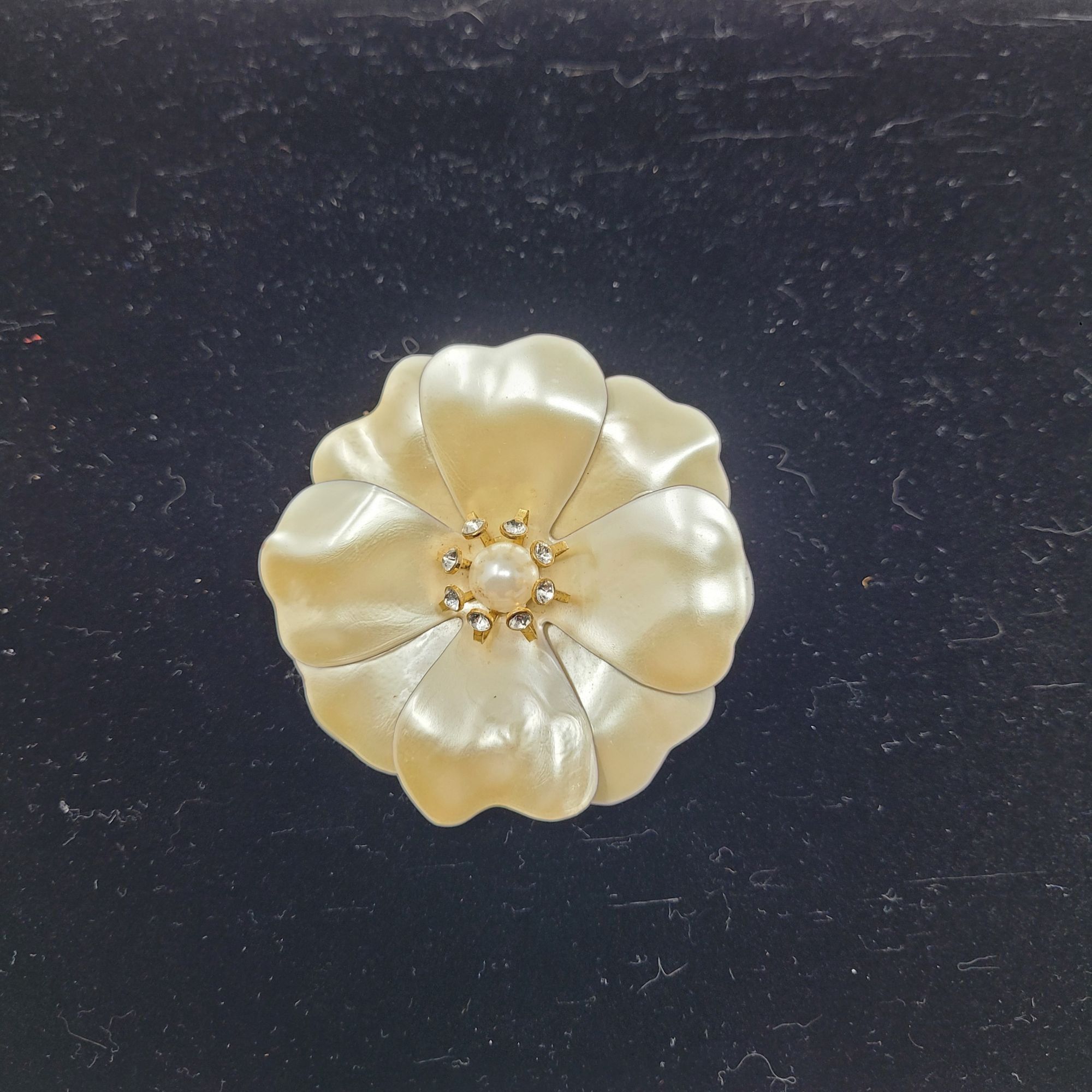 Vintage Vintage 60s Faux Mother Of Pearl Flower Brooch Faux Pearl Rh Size ONE SIZE - 7 Thumbnail
