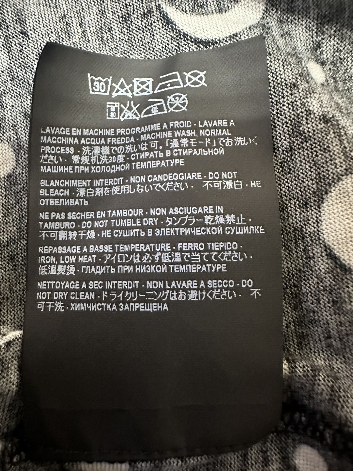 Saint Laurent Paris Saint Laurent Moon and Star Print Short Sleeve Tee Size L / US 10 / IT 46 - 9 Thumbnail