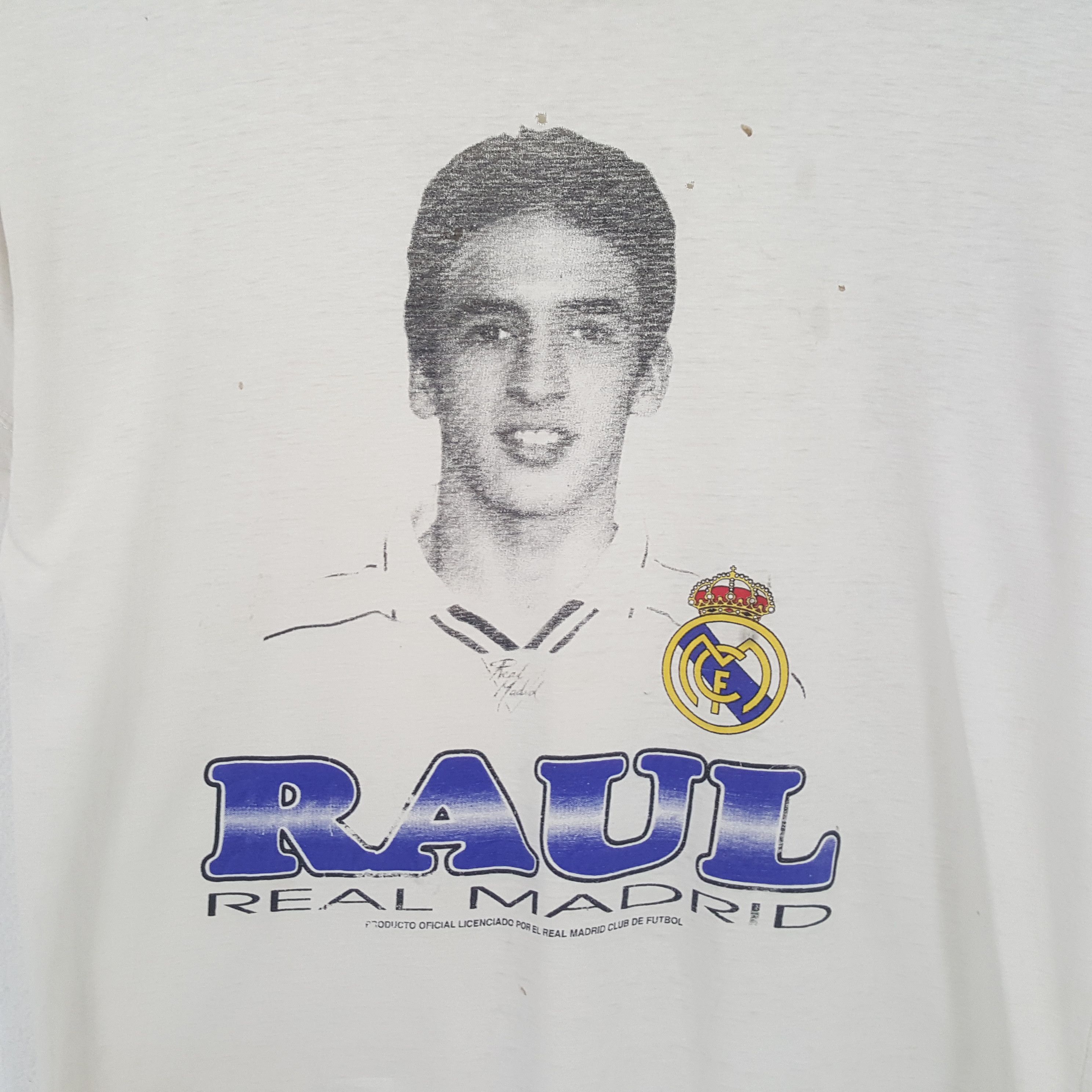 Vintage Vintage RAUL GONZALEZ REAL MADRID Lagend Players T-Shirt Size US L / EU 52-54 / 3 - 2 Thumbnail